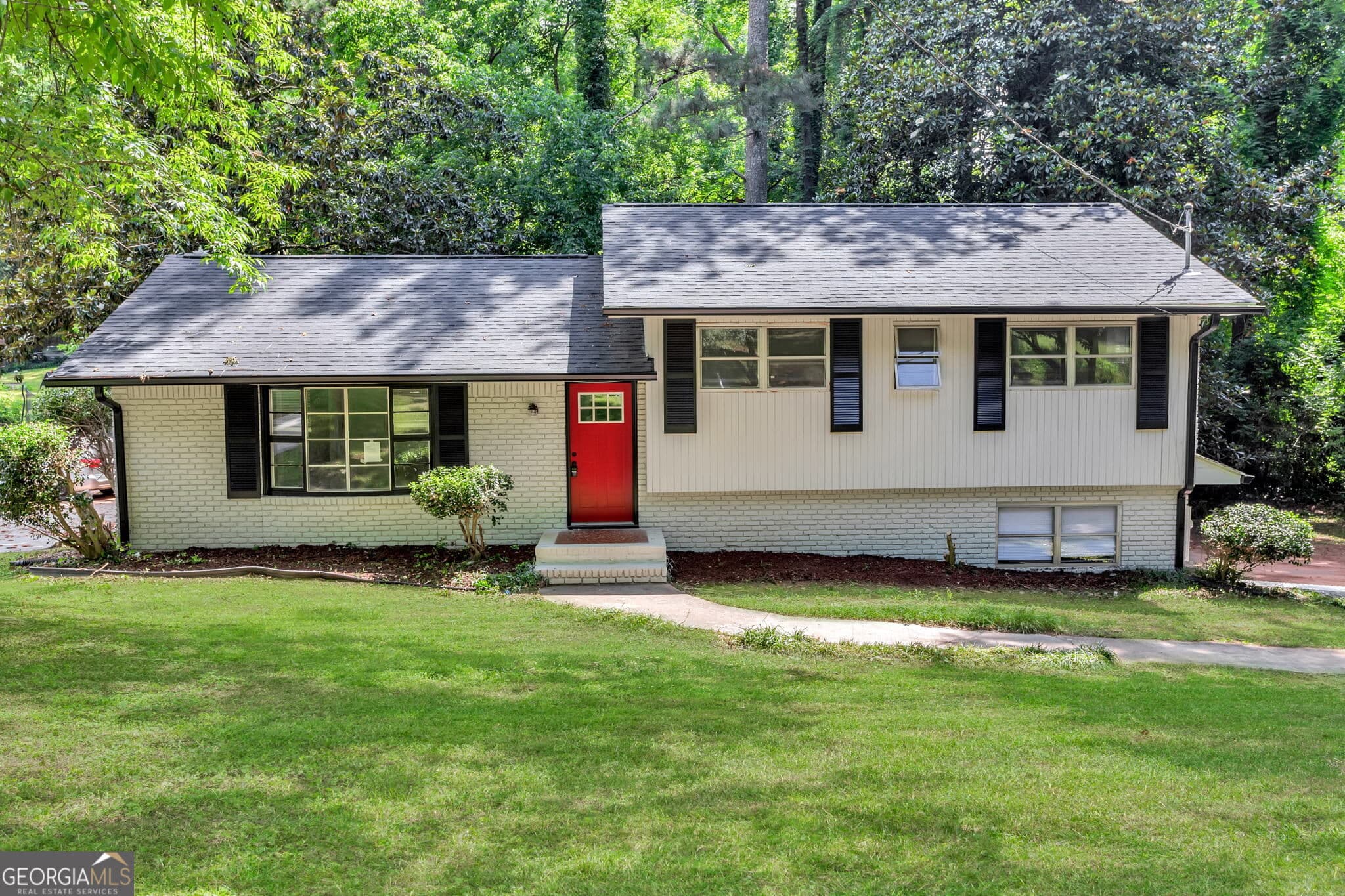3 bedroom, 2 bathroom, 1,276 sq ft single family residence for sale at 4139 Janice Drive, College Park, GA 30337