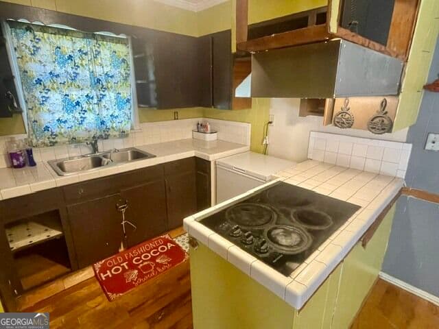 2 bedroom, 1 bathroom, 1,052 sq ft single family residence for sale at 365 North Avenue, Hapeville, GA 30354 — photo 6