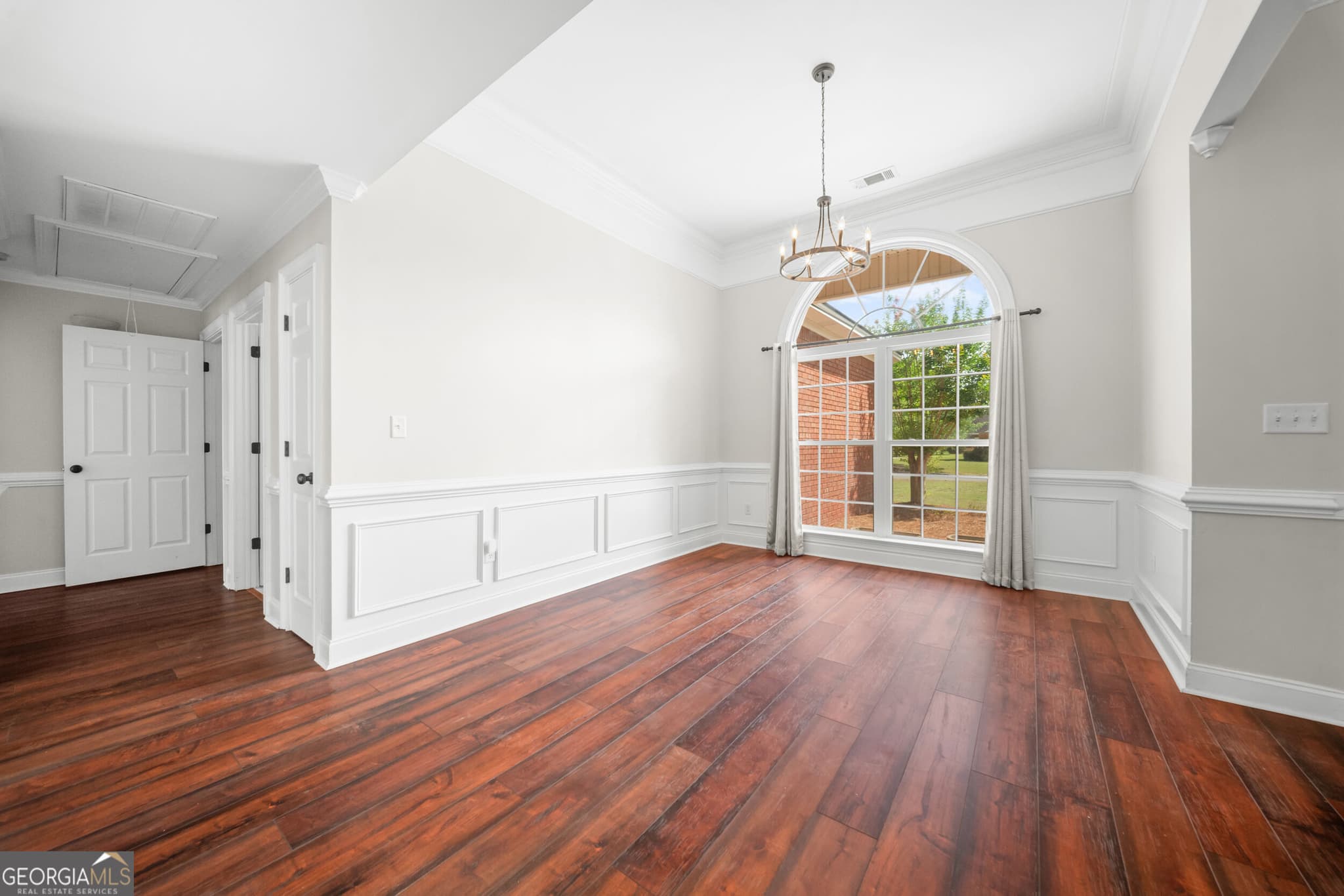 5 bedroom, 3.5 bathroom, 2,539 sq ft single family residence for rent at 304 Flat Bush Drive, Guyton, GA 31312 for $3,000 a month — photo 6