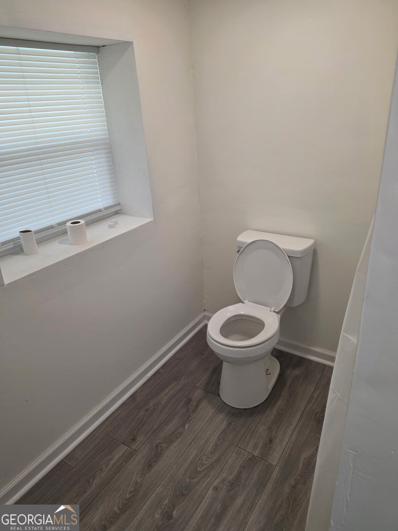 3 bedroom, 3 bathroom, 2,437 sq ft single family residence for sale at 2710 Napier Avenue, Macon, GA 31204 — photo 5