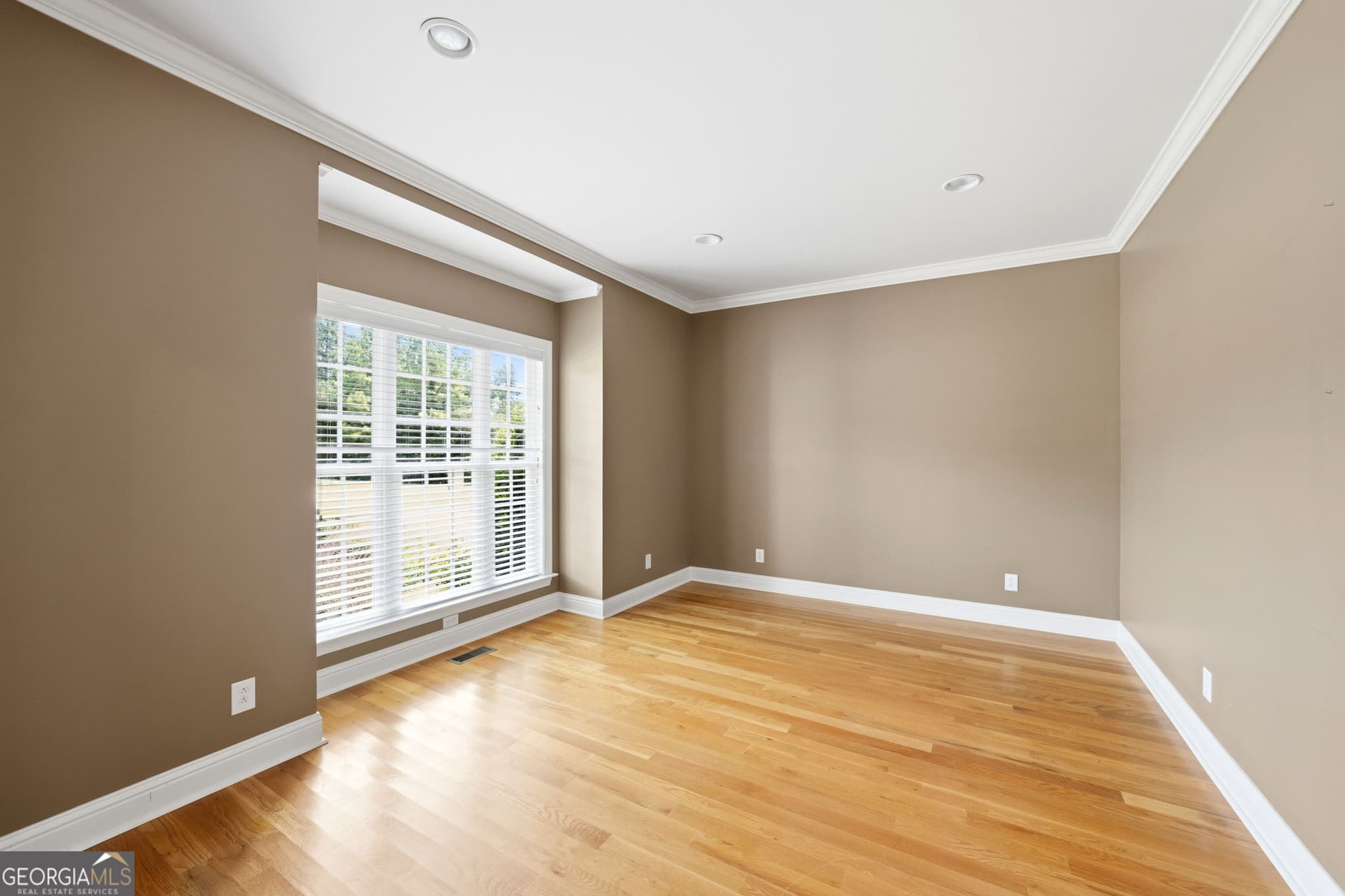 4 bedroom, 2.5 bathroom, 2,820 sq ft single family residence for sale at 214 Oakleaf Drive, Macon, GA 31210 — photo 10