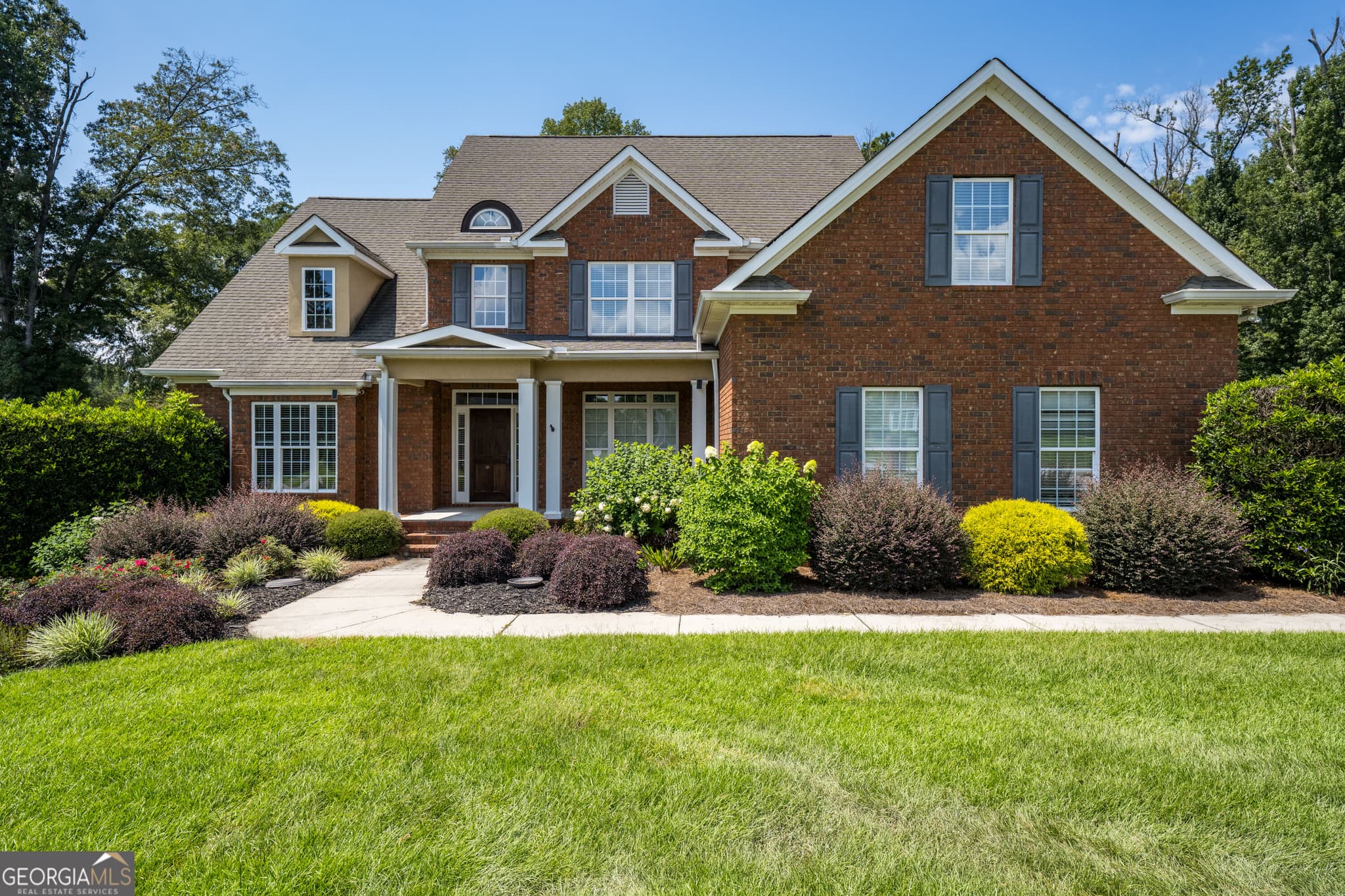 4 bedroom, 2.5 bathroom, 2,820 sq ft single family residence for sale at 214 Oakleaf Drive, Macon, GA 31210 — photo 4