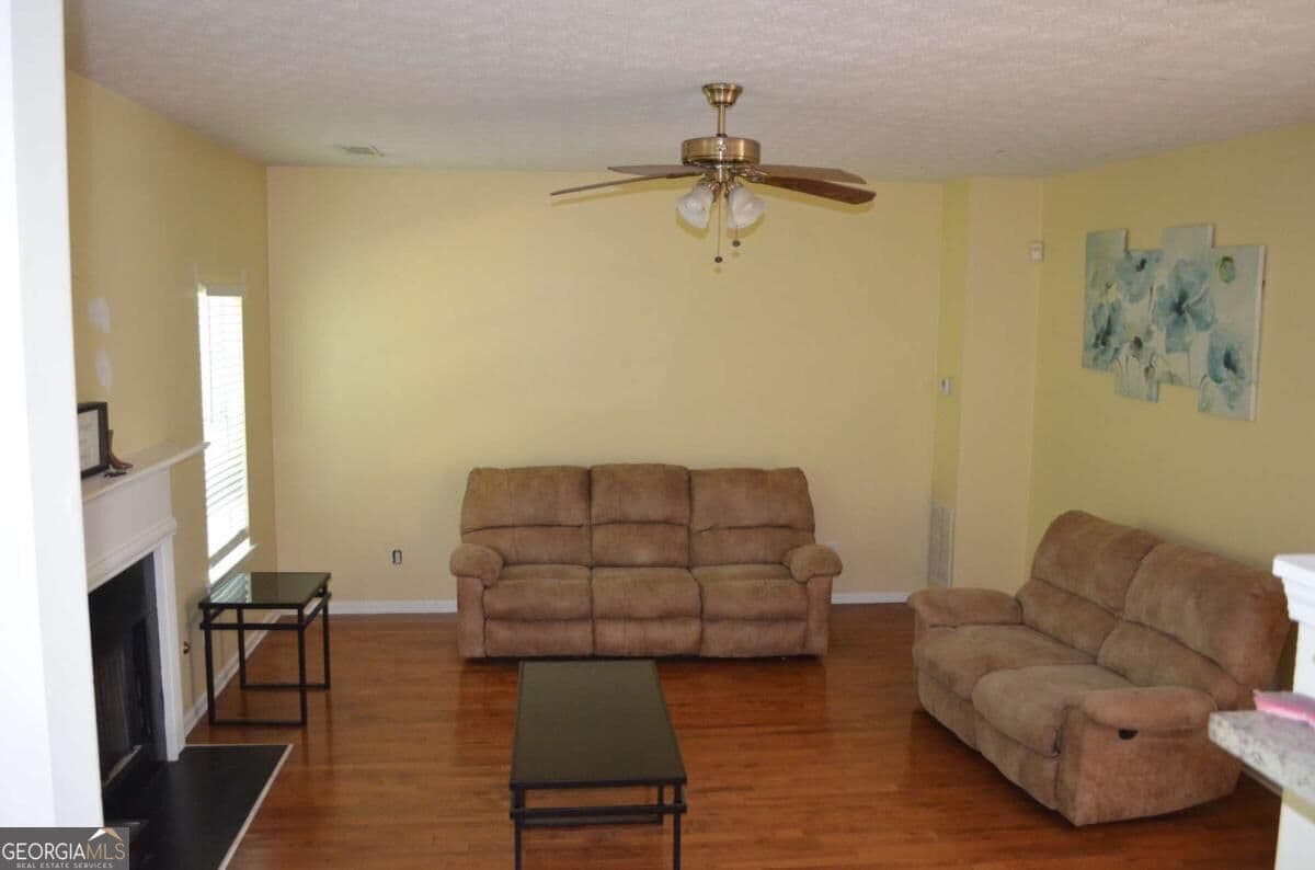6 bedroom, 3.5 bathroom, 3,700 sq ft single family residence for rent at 1580 Callaway Loop, Conyers, GA 30012 for $1,150 a month — photo 2