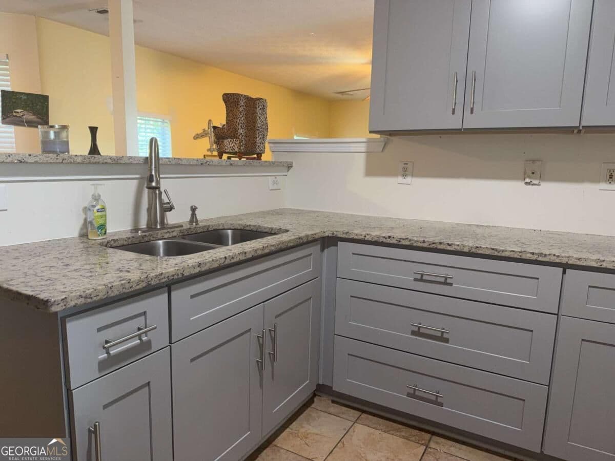 6 bedroom, 3.5 bathroom, 3,700 sq ft single family residence for rent at 1580 Callaway Loop, Conyers, GA 30012 for $1,150 a month — photo 6
