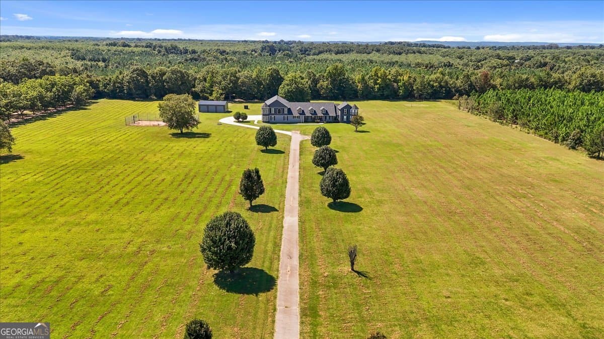 7 bedroom, 4.5 bathroom, 7,338 sq ft single family residence under contract at 156 Orion Way, Byron, GA 31008 — photo 2