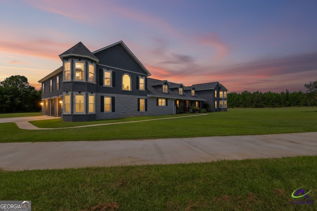 7 bedroom, 4.5 bathroom, 7,338 sq ft single family residence under contract at 156 Orion Way, Byron, GA 31008 — photo 3
