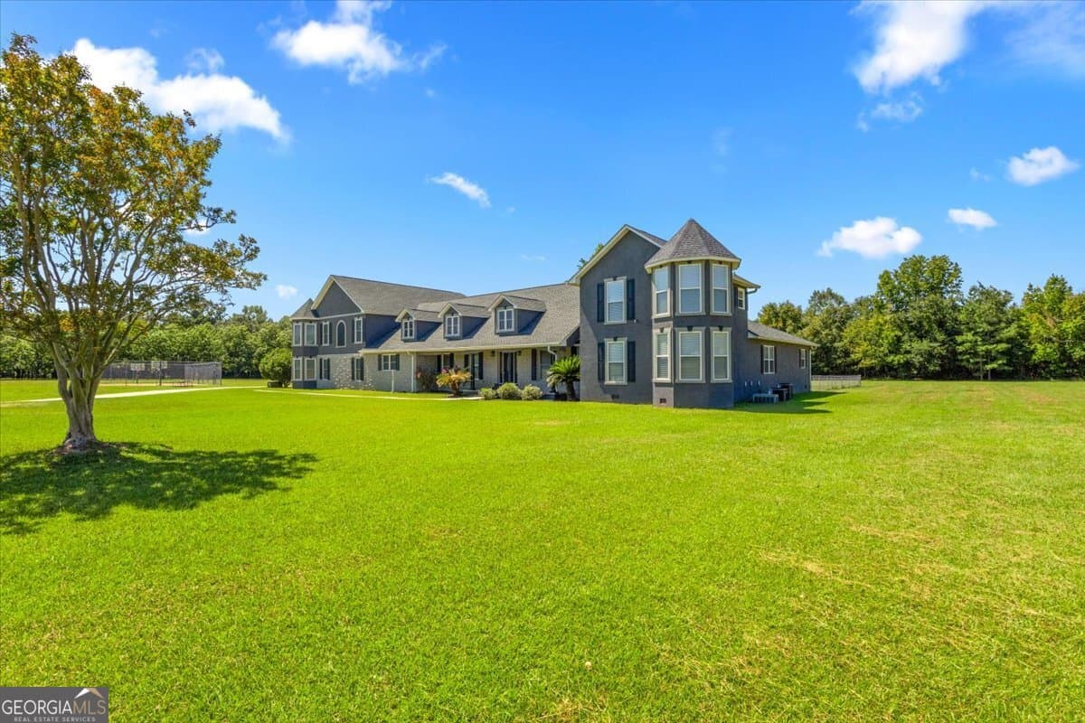7 bedroom, 4.5 bathroom, 7,338 sq ft single family residence under contract at 156 Orion Way, Byron, GA 31008 — photo 5