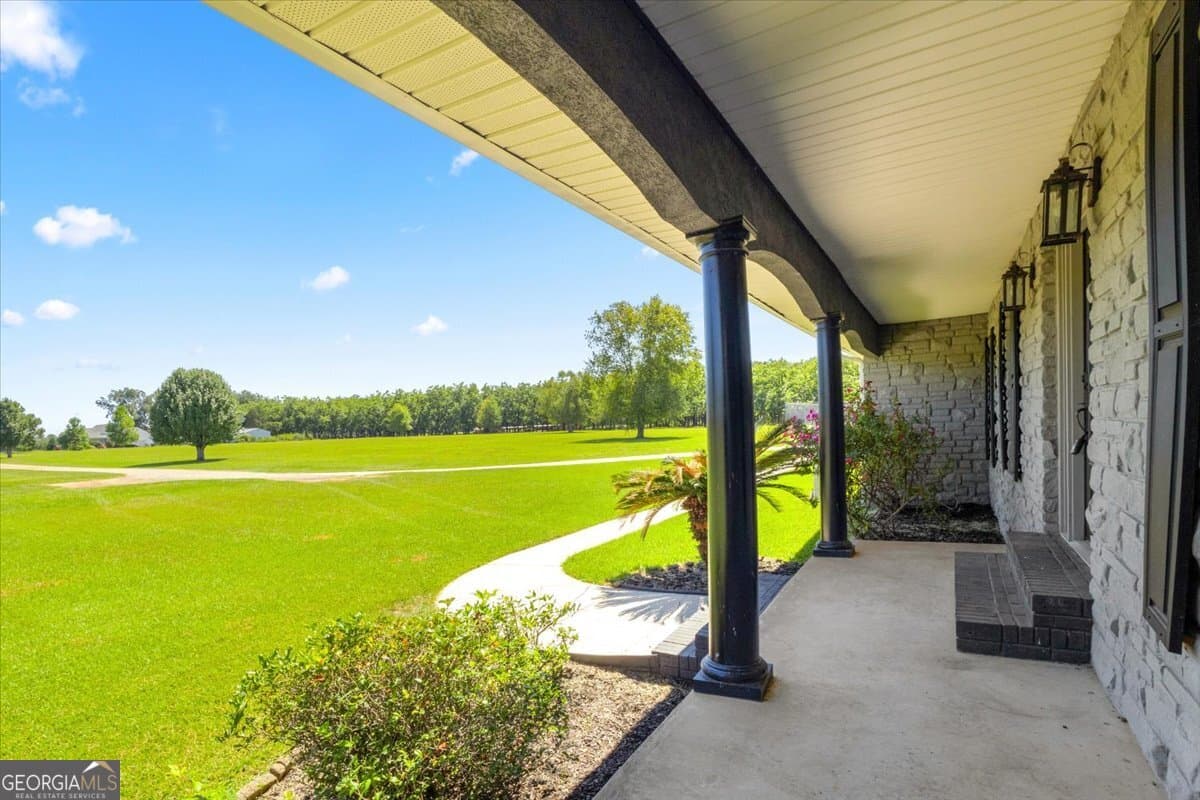7 bedroom, 4.5 bathroom, 7,338 sq ft single family residence under contract at 156 Orion Way, Byron, GA 31008 — photo 10