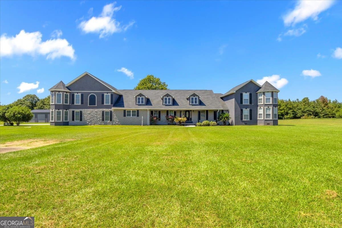 7 bedroom, 4.5 bathroom, 7,338 sq ft single family residence under contract at 156 Orion Way, Byron, GA 31008 — photo 4