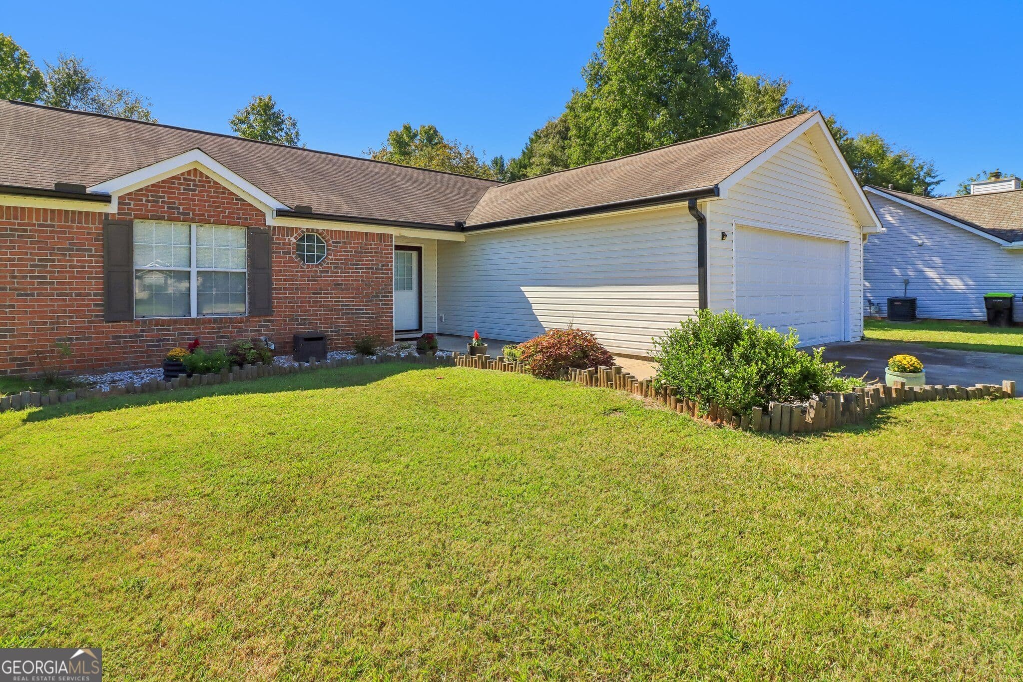 3 bedroom, 2 bathroom, 1,264 sq ft single family residence for sale at 22 Canterbury Drive, Grantville, GA 30220 — photo 6