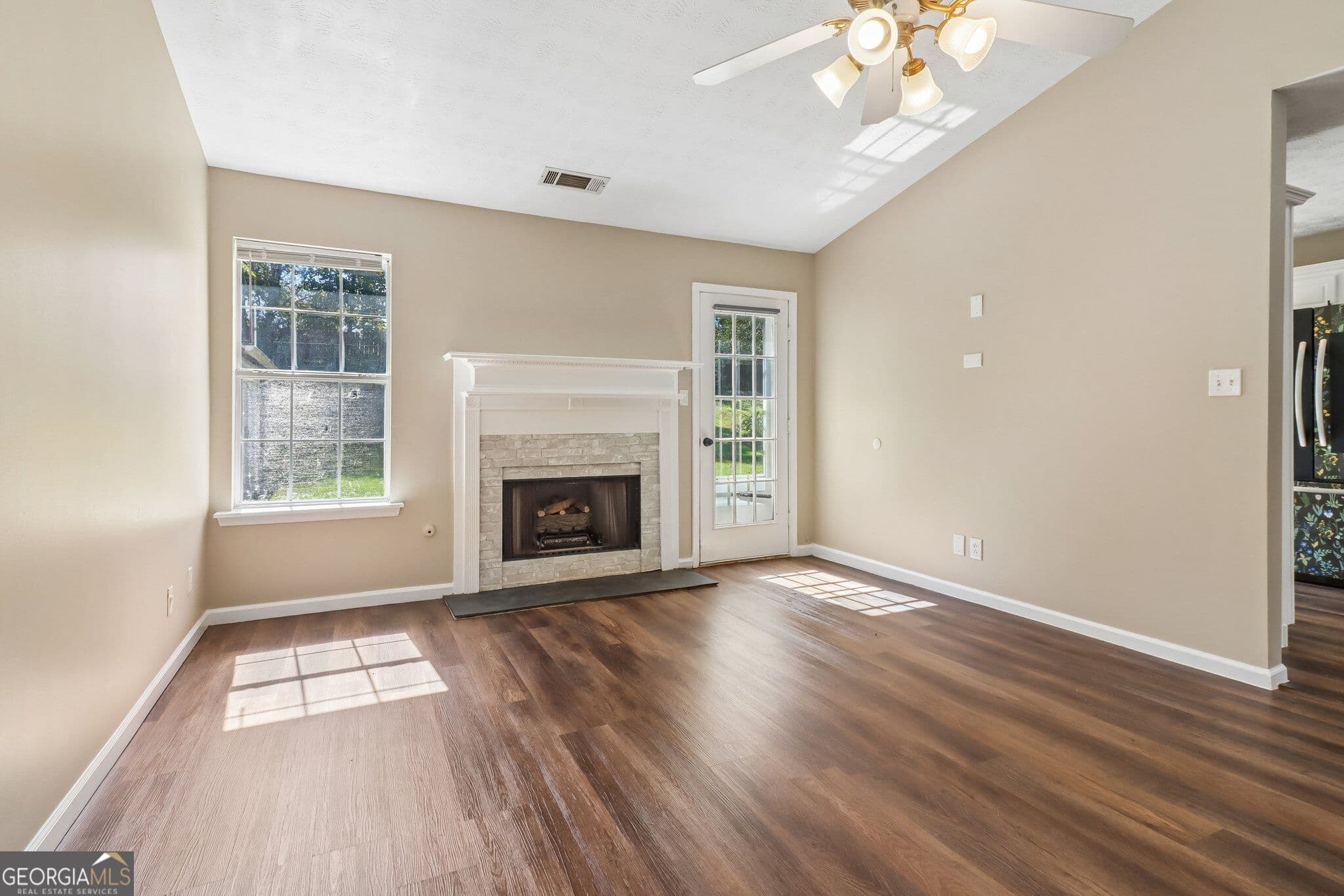 3 bedroom, 2 bathroom, 1,264 sq ft single family residence for sale at 22 Canterbury Drive, Grantville, GA 30220 — photo 10