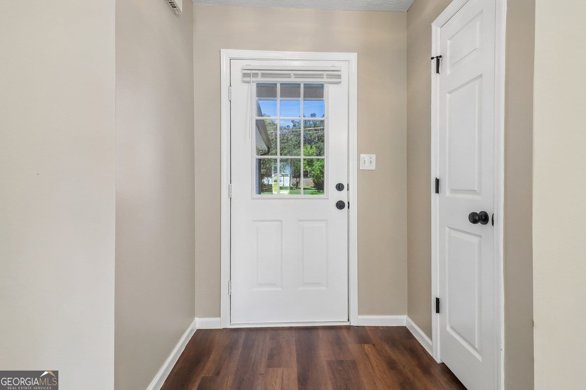 3 bedroom, 2 bathroom, 1,264 sq ft single family residence for sale at 22 Canterbury Drive, Grantville, GA 30220 — photo 8