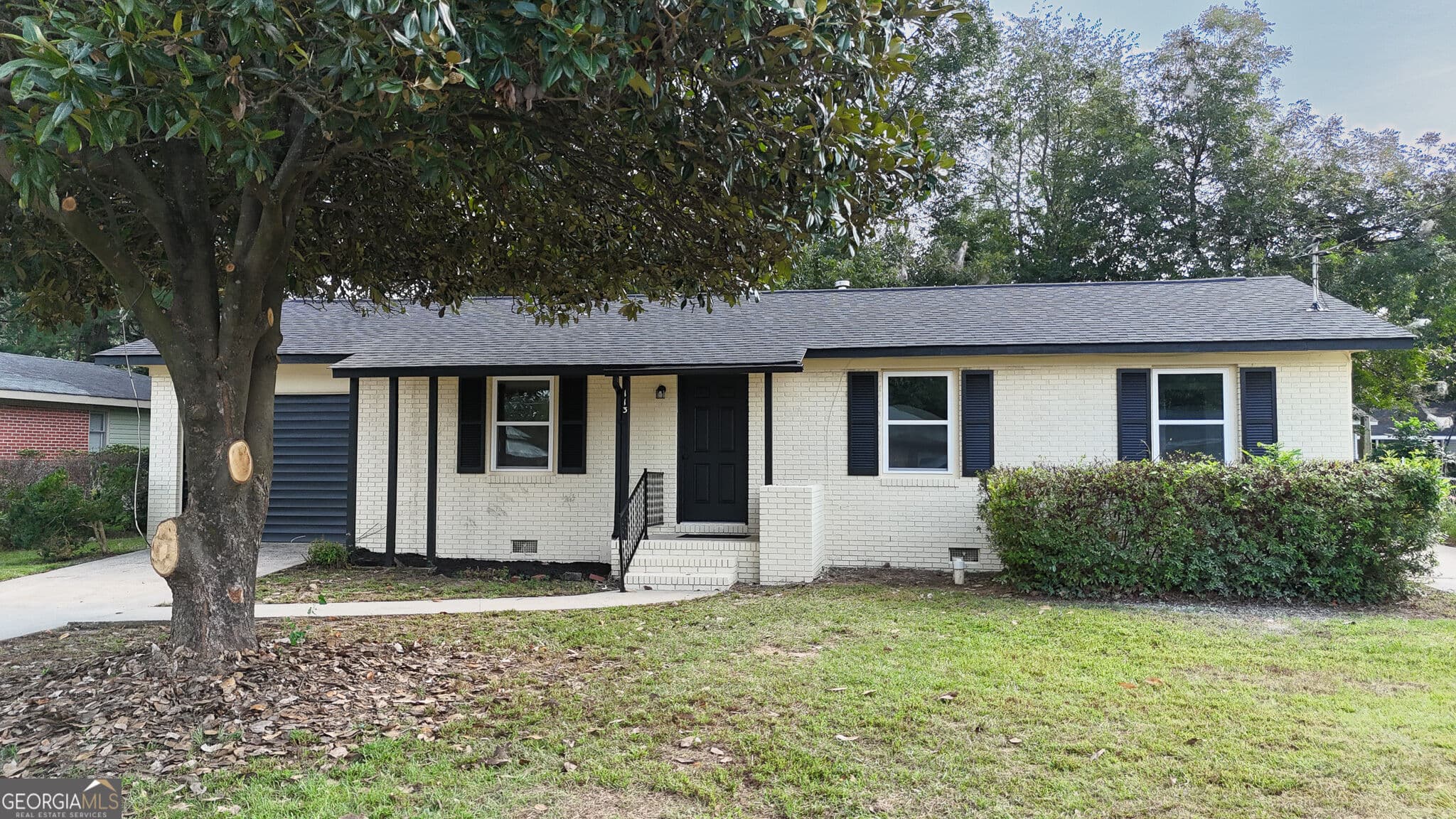 4 bedroom, 2 bathroom, 1,325 sq ft single family residence for sale at 113 LINDA Drive, Warner Robins, GA 31093 — photo 2