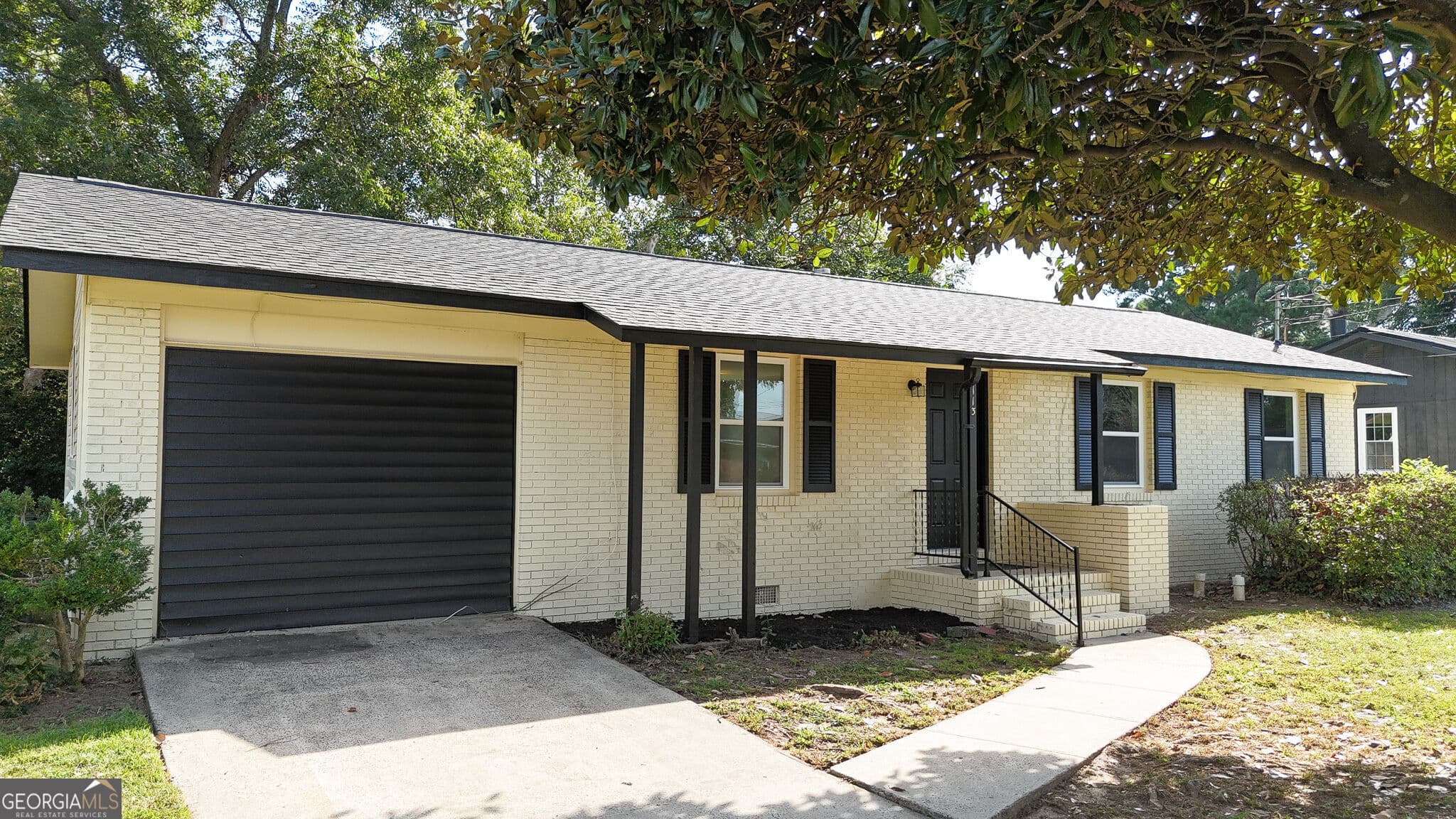4 bedroom, 2 bathroom, 1,325 sq ft single family residence for sale at 113 LINDA Drive, Warner Robins, GA 31093 — photo 3