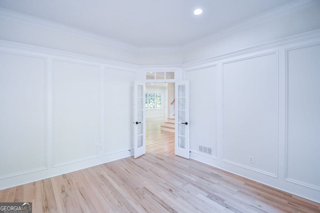 5 bedroom, 5.5 bathroom, 5,264 sq ft single family residence for sale at 1695 Windsor Cove, Milton, GA 30004 — photo 6