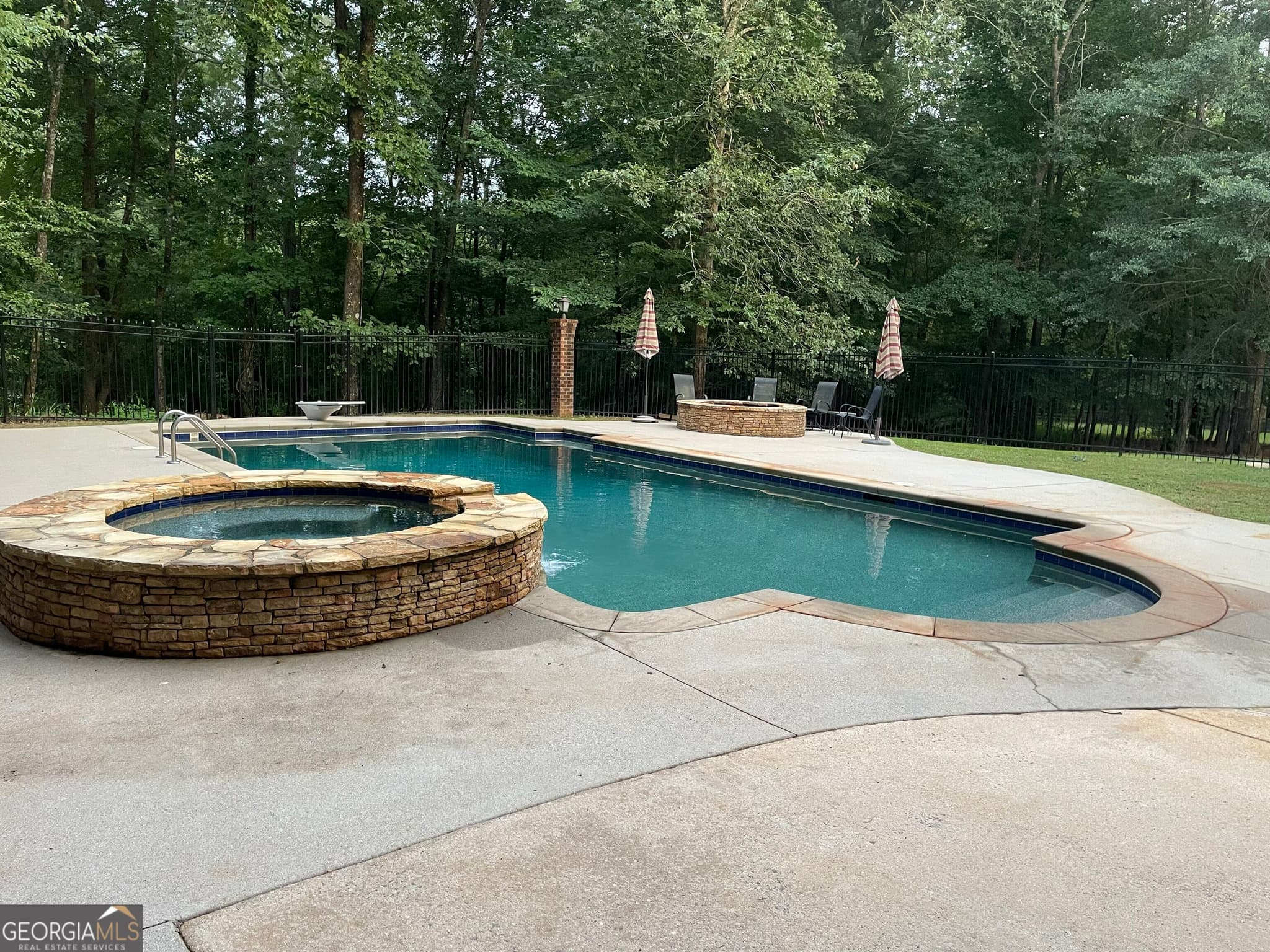 5 bedroom, 3.5 bathroom, 4,662 sq ft single family residence for sale at 1171 River Run, Bishop, GA 30621 — photo 7