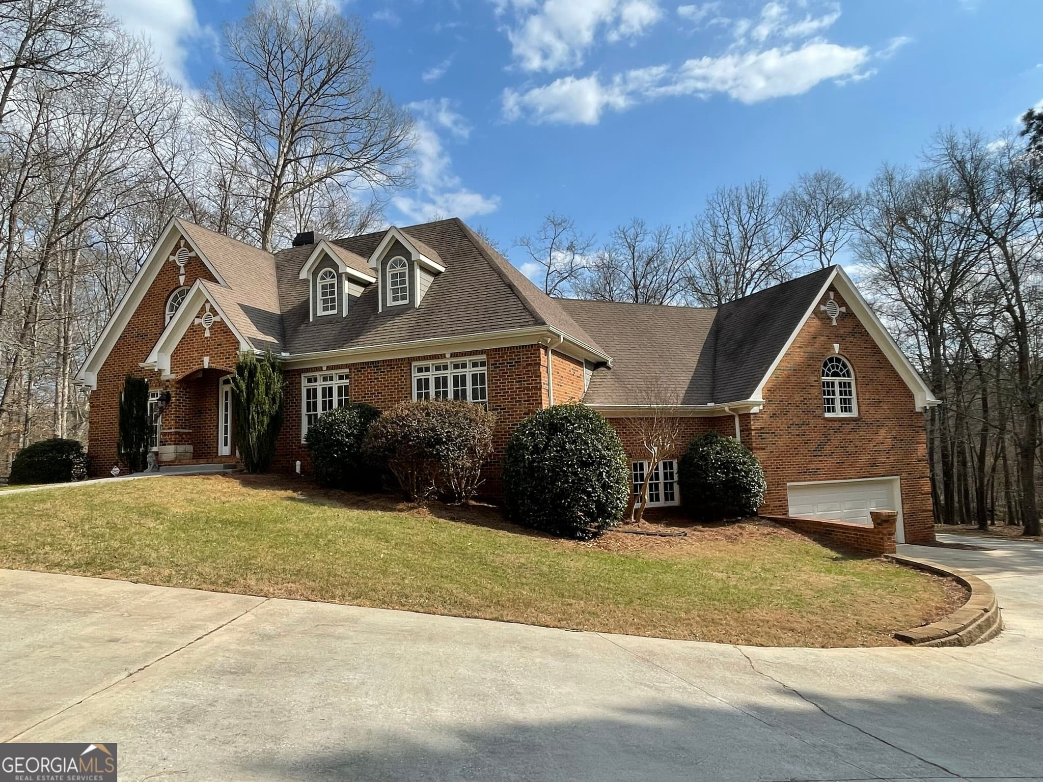 5 bedroom, 3.5 bathroom, 4,662 sq ft single family residence for sale at 1171 River Run, Bishop, GA 30621 — photo 1 of 66