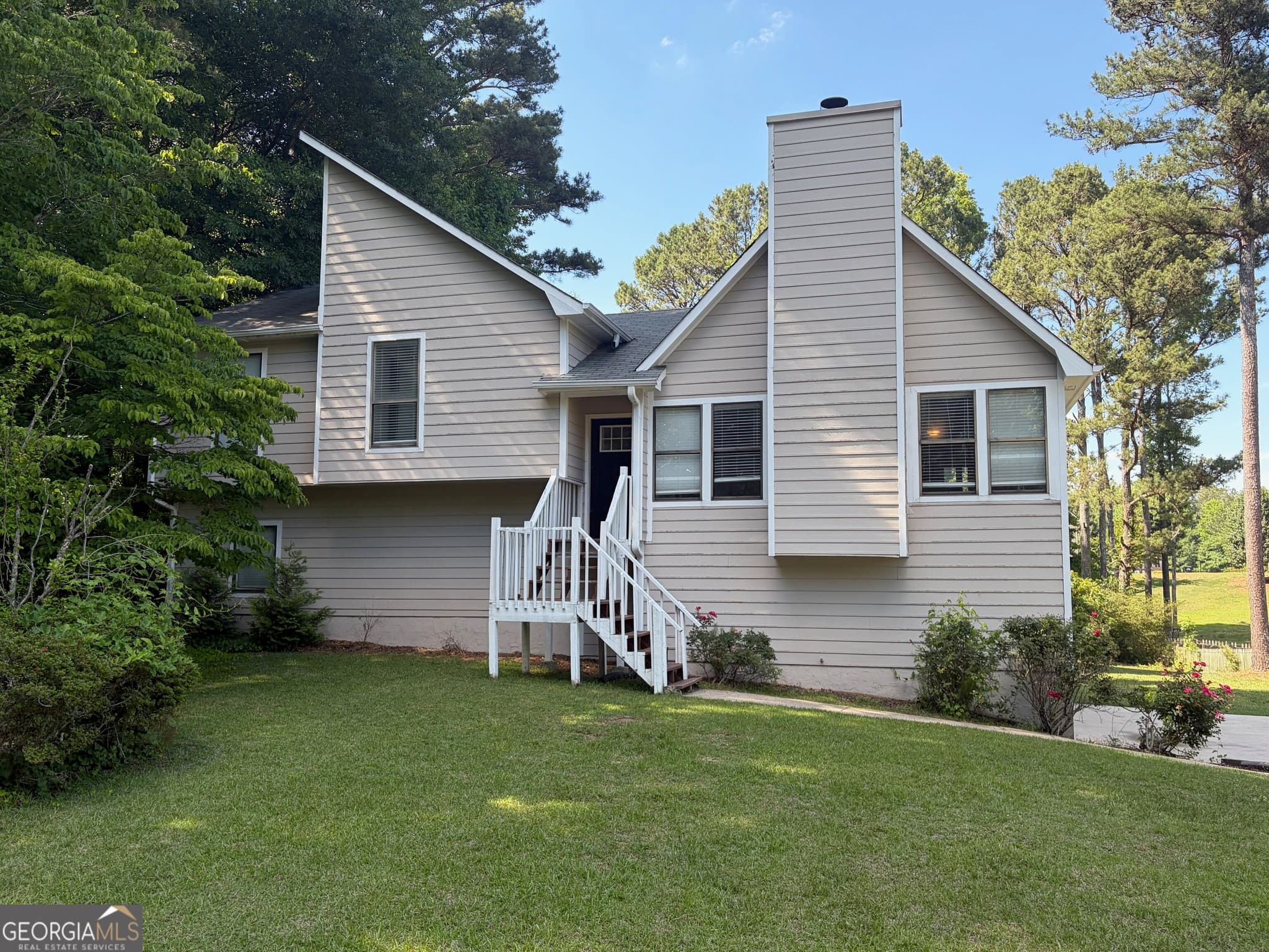 4 bedroom, 2 bathroom, 2,053 sq ft single family residence for sale at 5236 Pine Way Road, Powder Springs, GA 30127 — photo 2