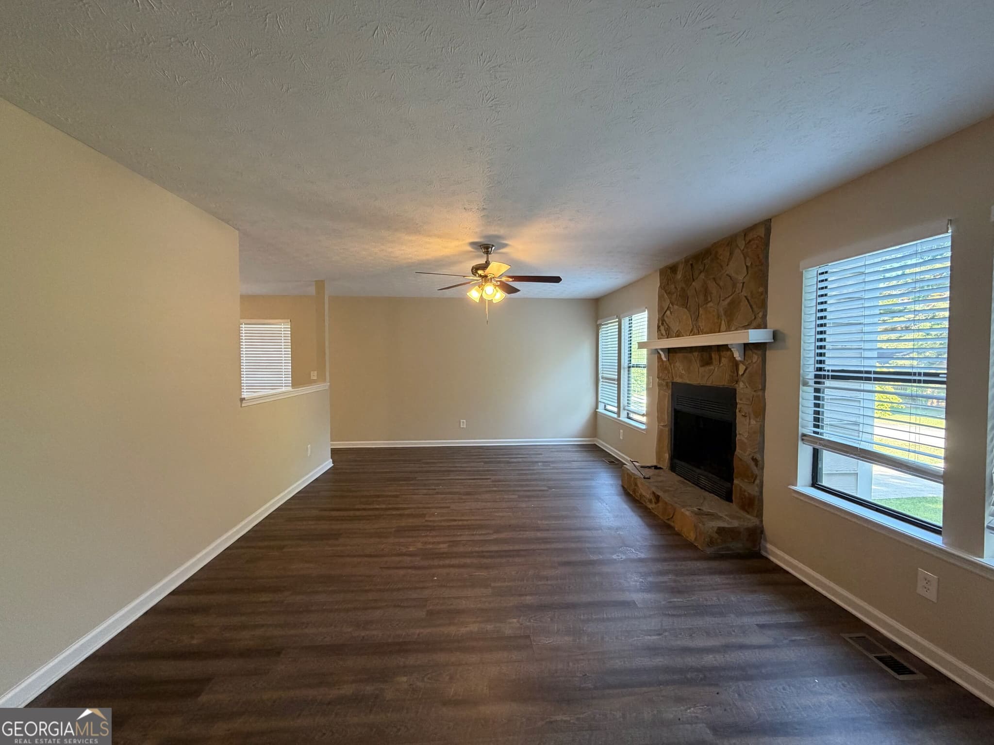 4 bedroom, 2 bathroom, 2,053 sq ft single family residence for sale at 5236 Pine Way Road, Powder Springs, GA 30127 — photo 3