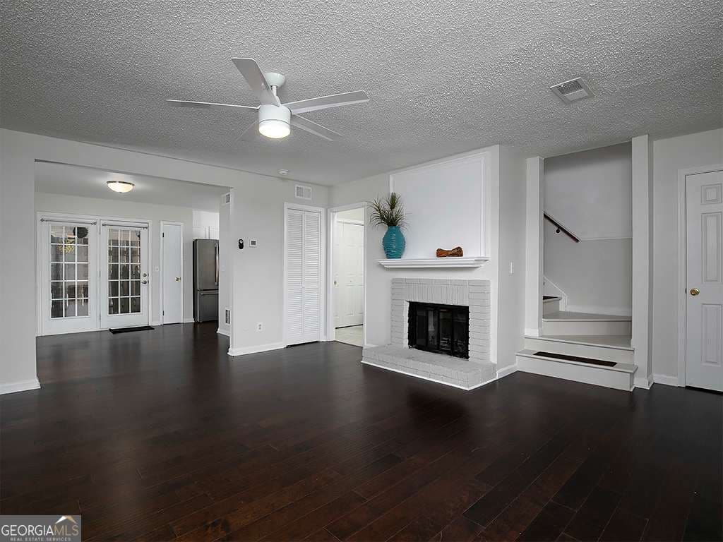 2 bedroom, 2.5 bathroom townhouse for rent at 1018 Old Holcomb Bri Road, Roswell, GA 30076 for $1,900 a month — photo 5