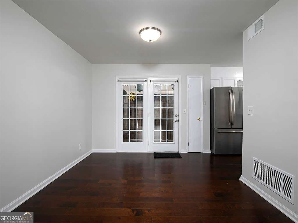 2 bedroom, 2.5 bathroom townhouse for rent at 1018 Old Holcomb Bri Road, Roswell, GA 30076 for $1,900 a month — photo 10