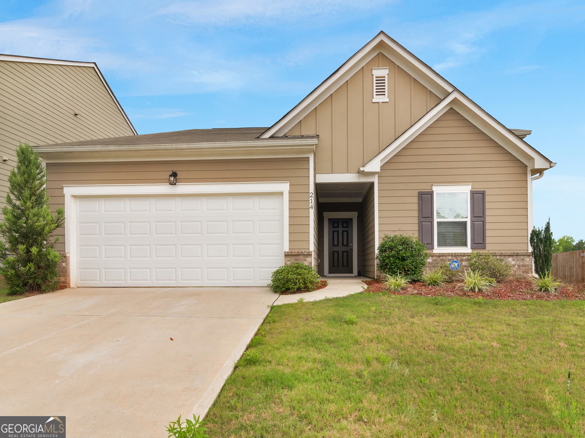 4 bedroom, 2 bathroom, 1,844 sq ft single family residence for sale at 214 Georgian Way, Locust Grove, GA 30248