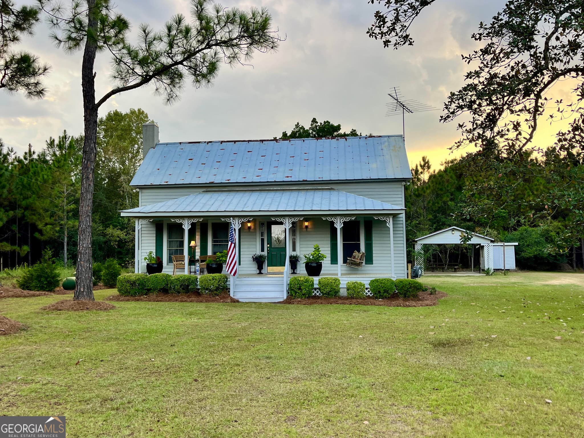 3 bedroom, 3 bathroom, 1,387 sq ft single family residence for rent at 1663 Thompson Lane, Statesboro, GA 30458 for $1,900 a month