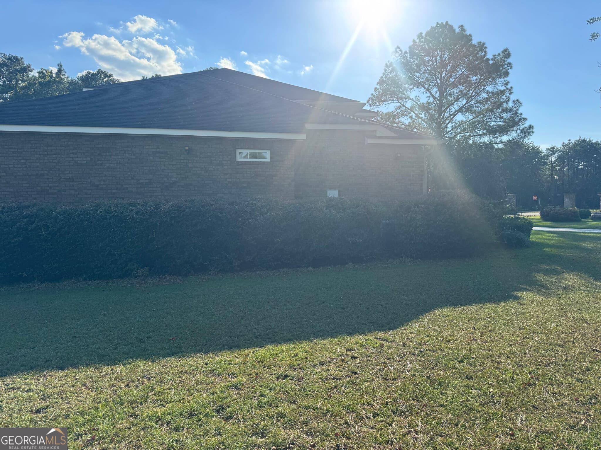 4 bedroom, 2.5 bathroom, 2,882 sq ft single family residence for sale at 240 Westfield Drive, Dublin, GA 31021 — photo 6