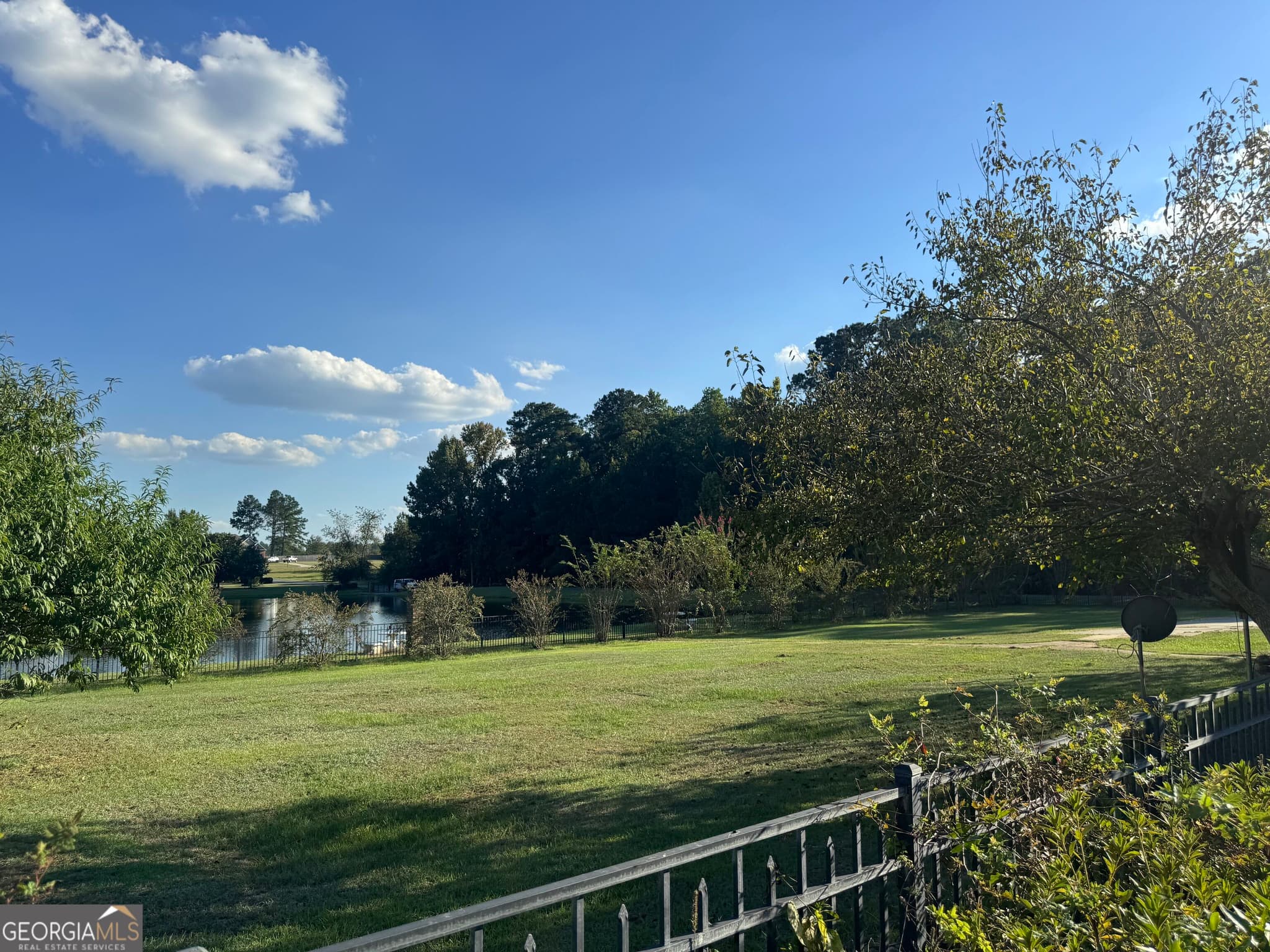 4 bedroom, 2.5 bathroom, 2,882 sq ft single family residence for sale at 240 Westfield Drive, Dublin, GA 31021 — photo 7