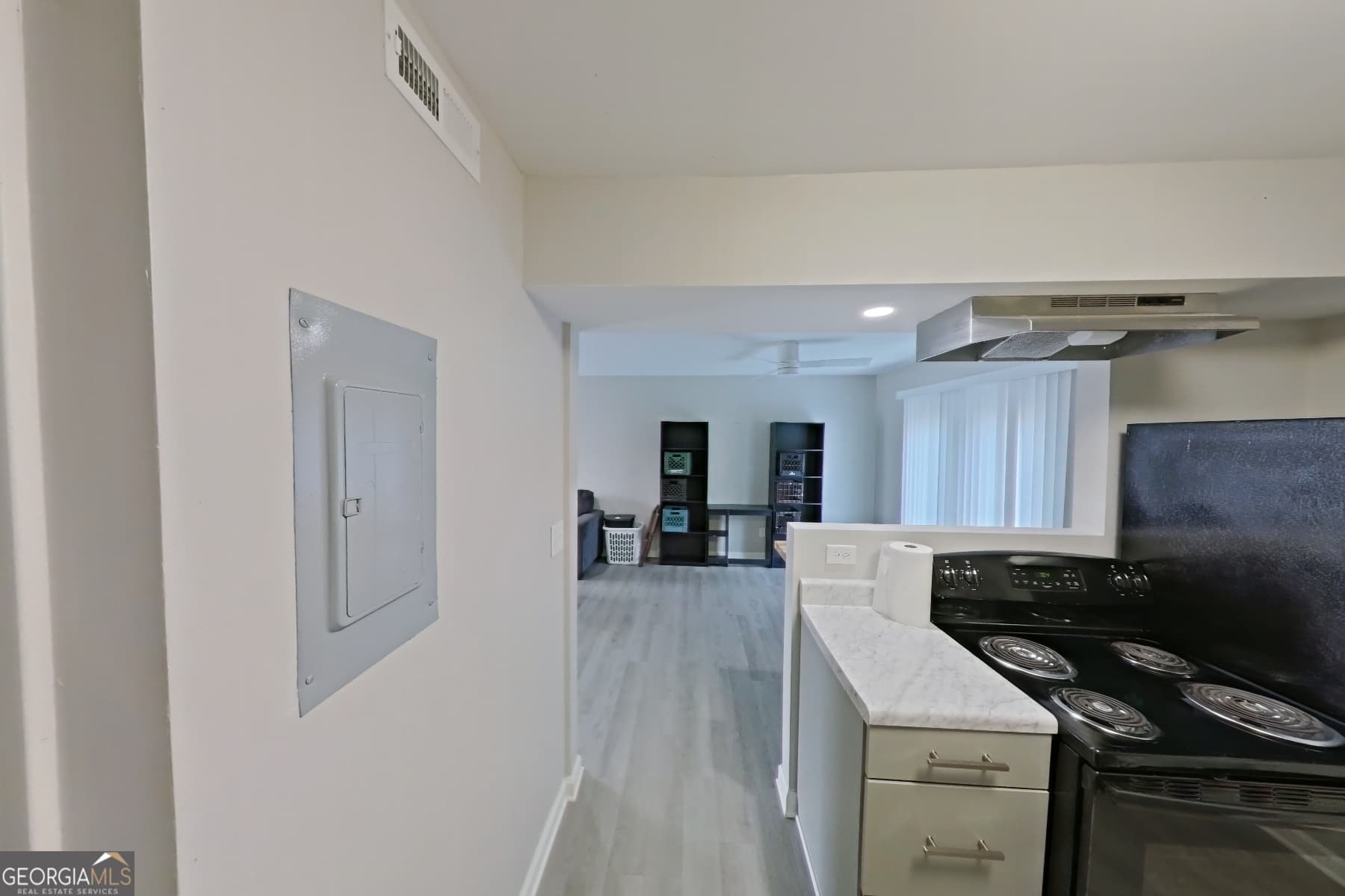 2 bedroom, 1.5 bathroom, 1,100 sq ft condominium for sale at 4701 Flat Shoals Road 50A, Union City, GA 30291 — photo 6