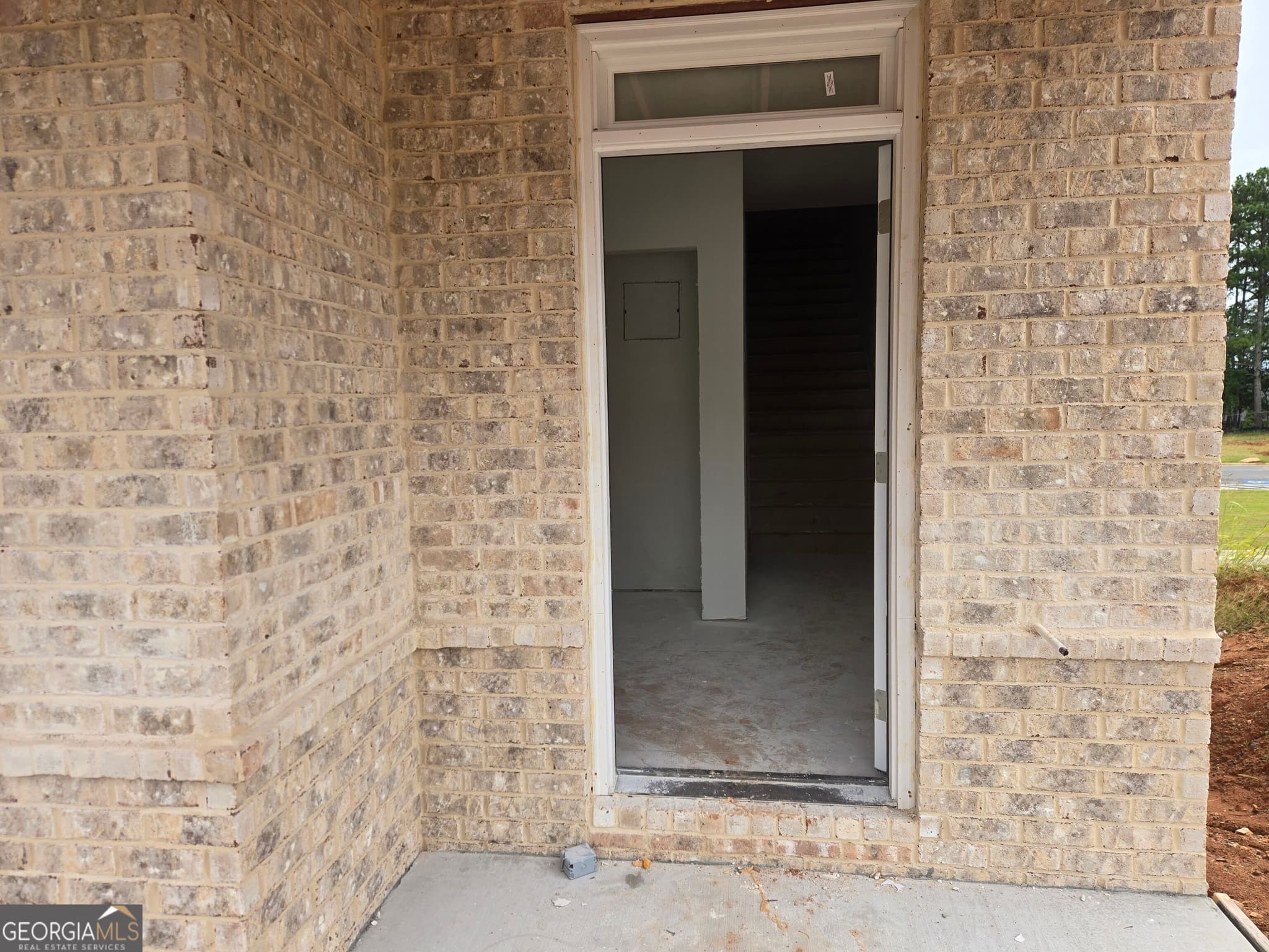 4 bedroom, 3.5 bathroom, 3,429 sq ft single family residence for sale at 983 Homepark Circle, Buford, GA 30518 — photo 3
