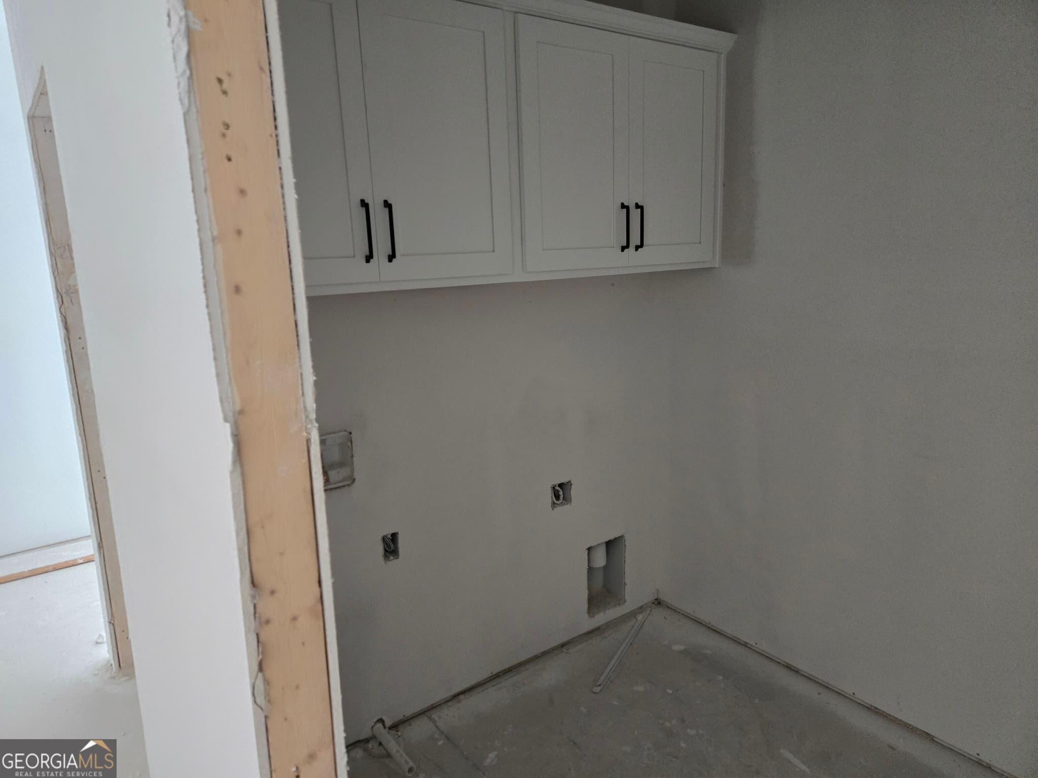 4 bedroom, 3.5 bathroom, 3,429 sq ft single family residence for sale at 983 Homepark Circle, Buford, GA 30518 — photo 9