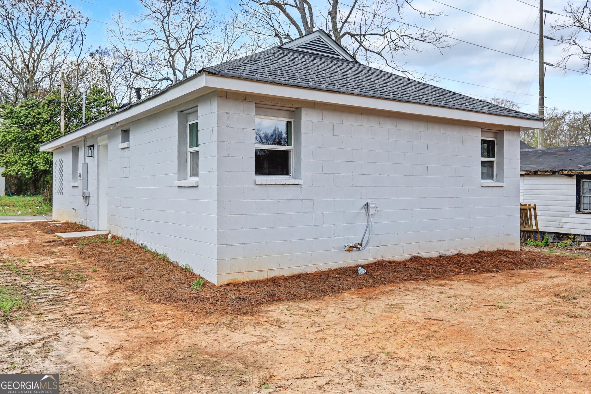 3 bedroom, 1 bathroom, 924 sq ft single family residence for sale at 7 Jackson Street, Barnesville, GA 30204 — photo 6