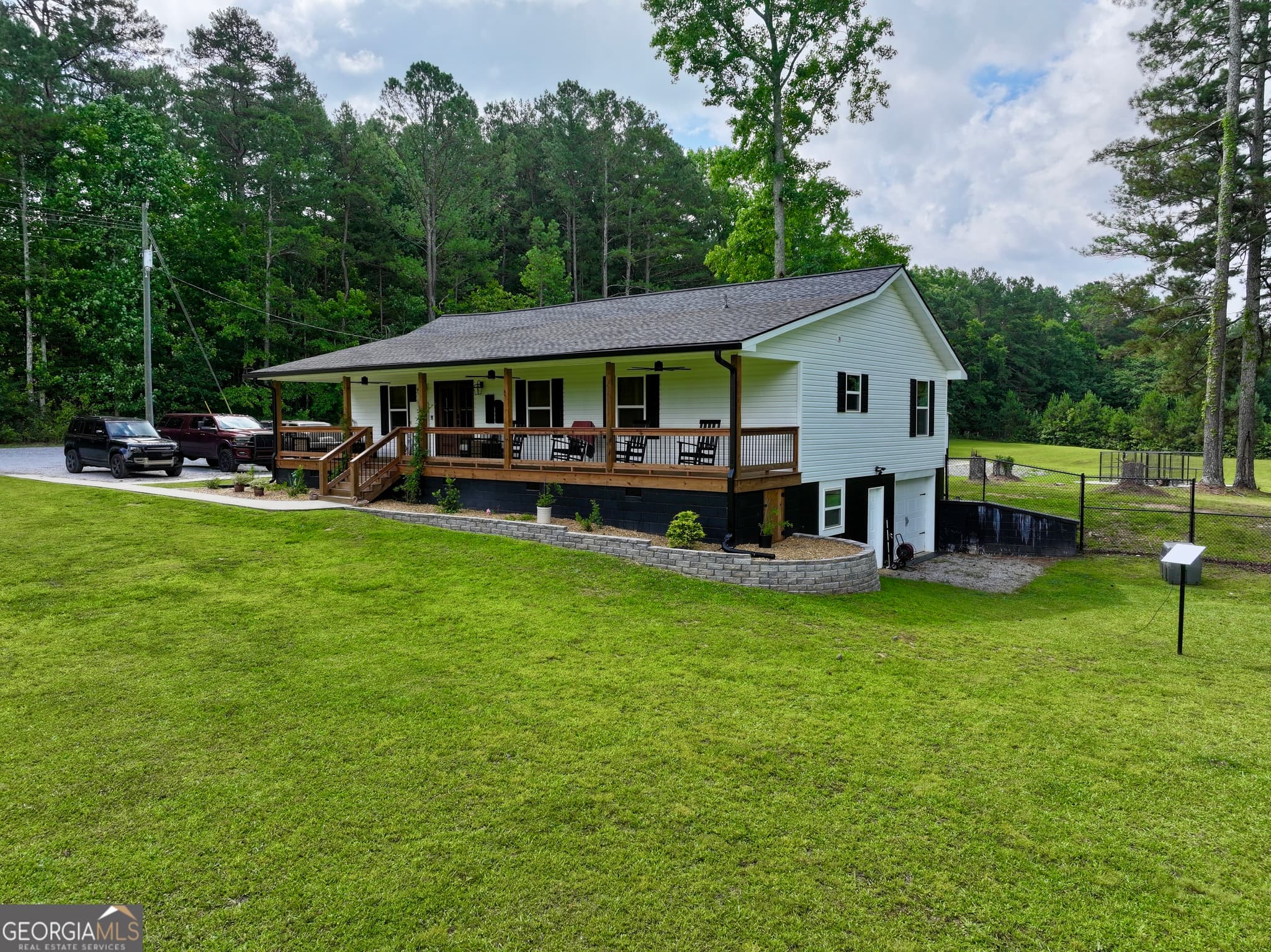 3 bedroom, 2.5 bathroom, 3,055 sq ft single family residence for sale at 665 Prater Road, Waco, GA 30182 — photo 3