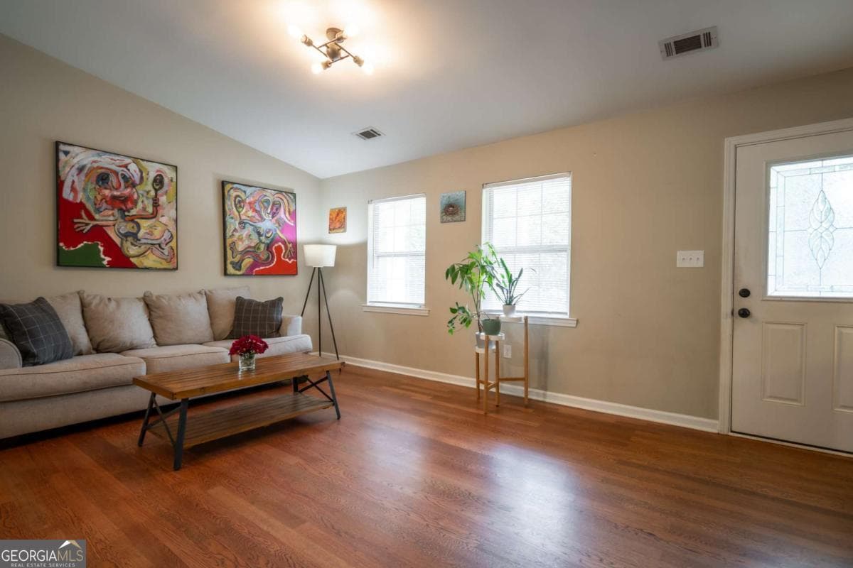 3 bedroom, 2 bathroom, 1,304 sq ft single family residence for sale at 280 Twin Creek Shores, Athens, GA 30605 — photo 7