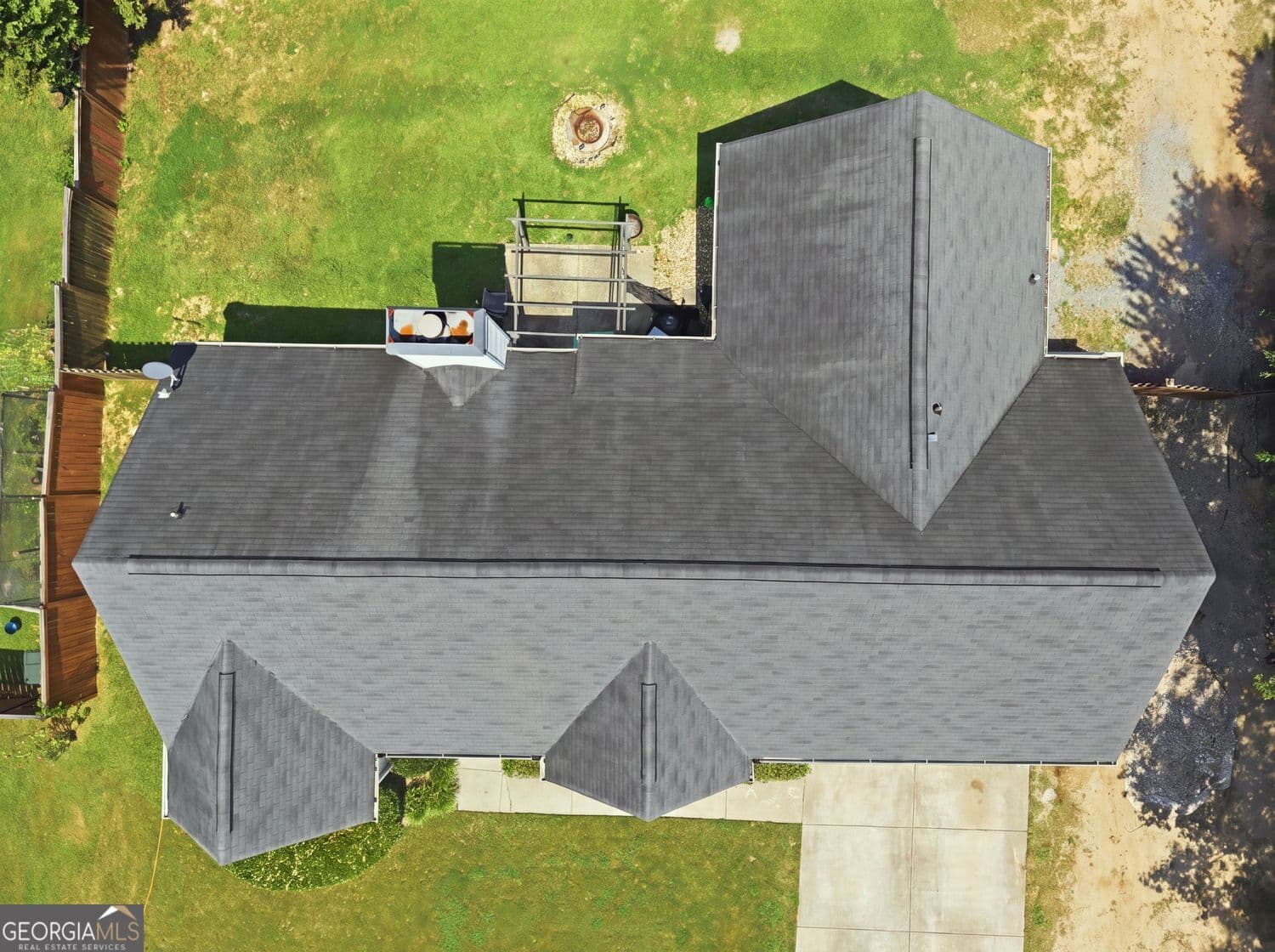 3 bedroom, 2 bathroom, 1,819 sq ft single family residence for sale at 540 WINDERMERE Drive, Loganville, GA 30052 — photo 7
