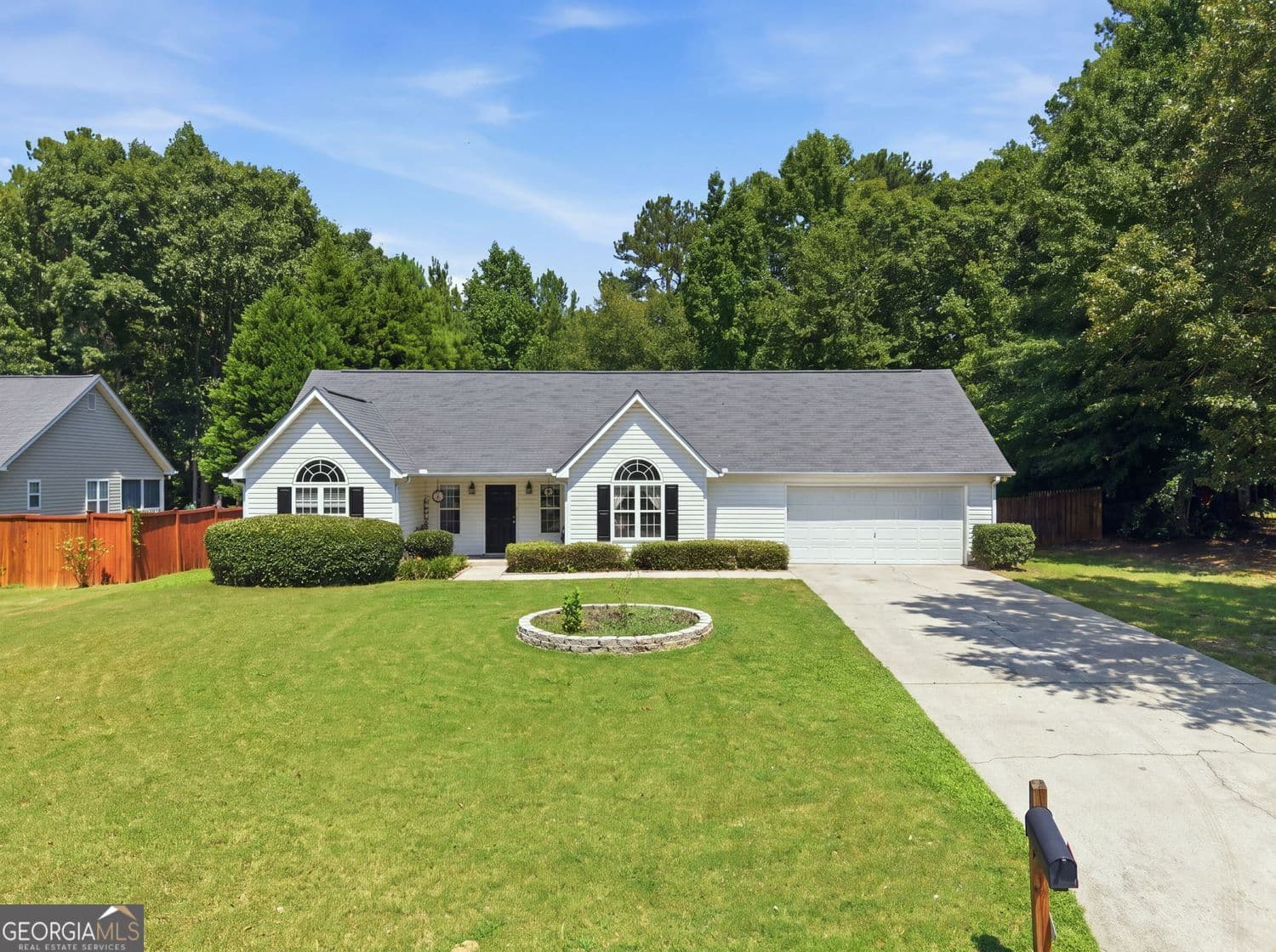 3 bedroom, 2 bathroom, 1,819 sq ft single family residence for sale at 540 WINDERMERE Drive, Loganville, GA 30052
