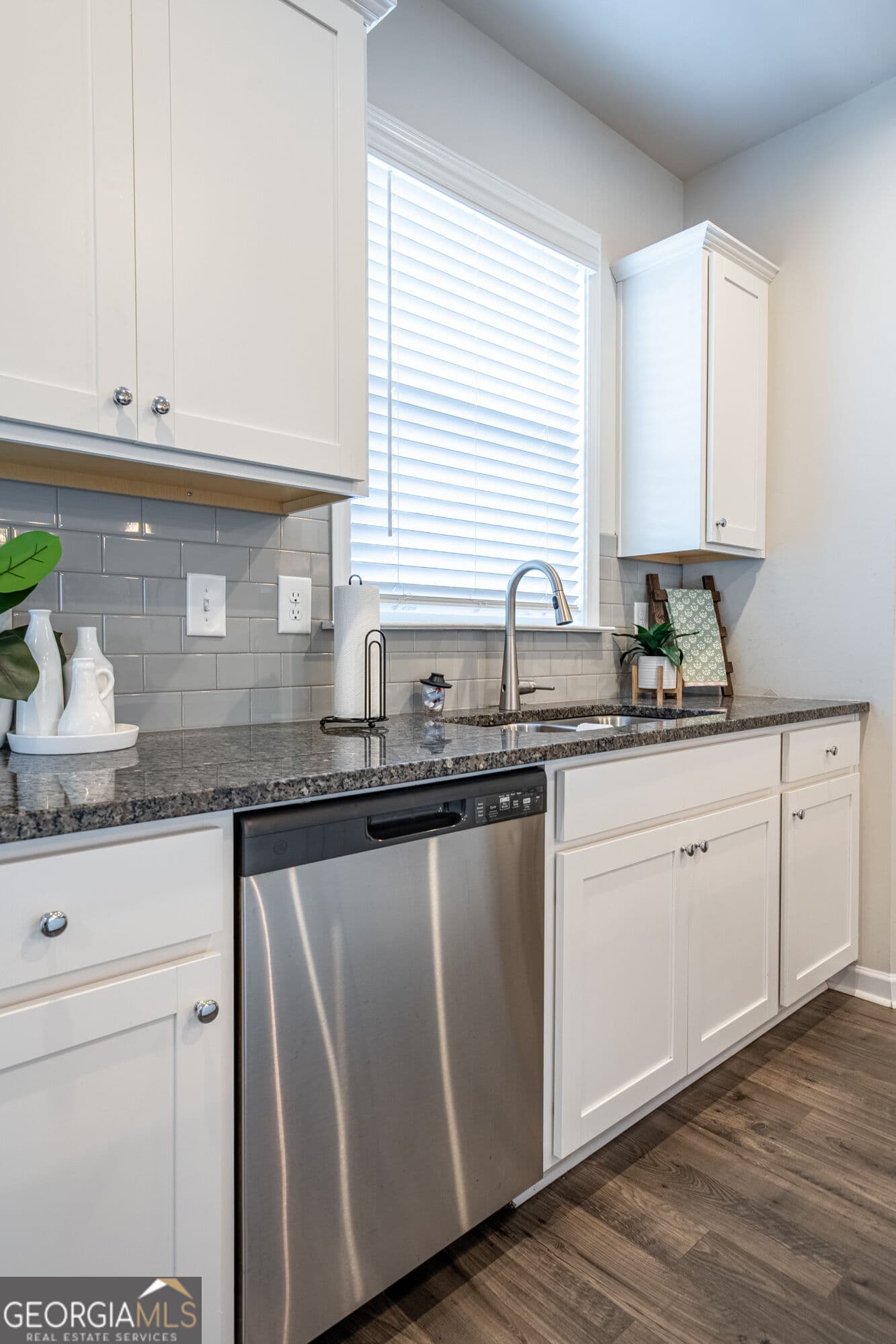 3 bedroom, 3.5 bathroom single family residence for rent at 290 Mahone Drive, Lilburn, GA 30047 for $5,306 a month — photo 9