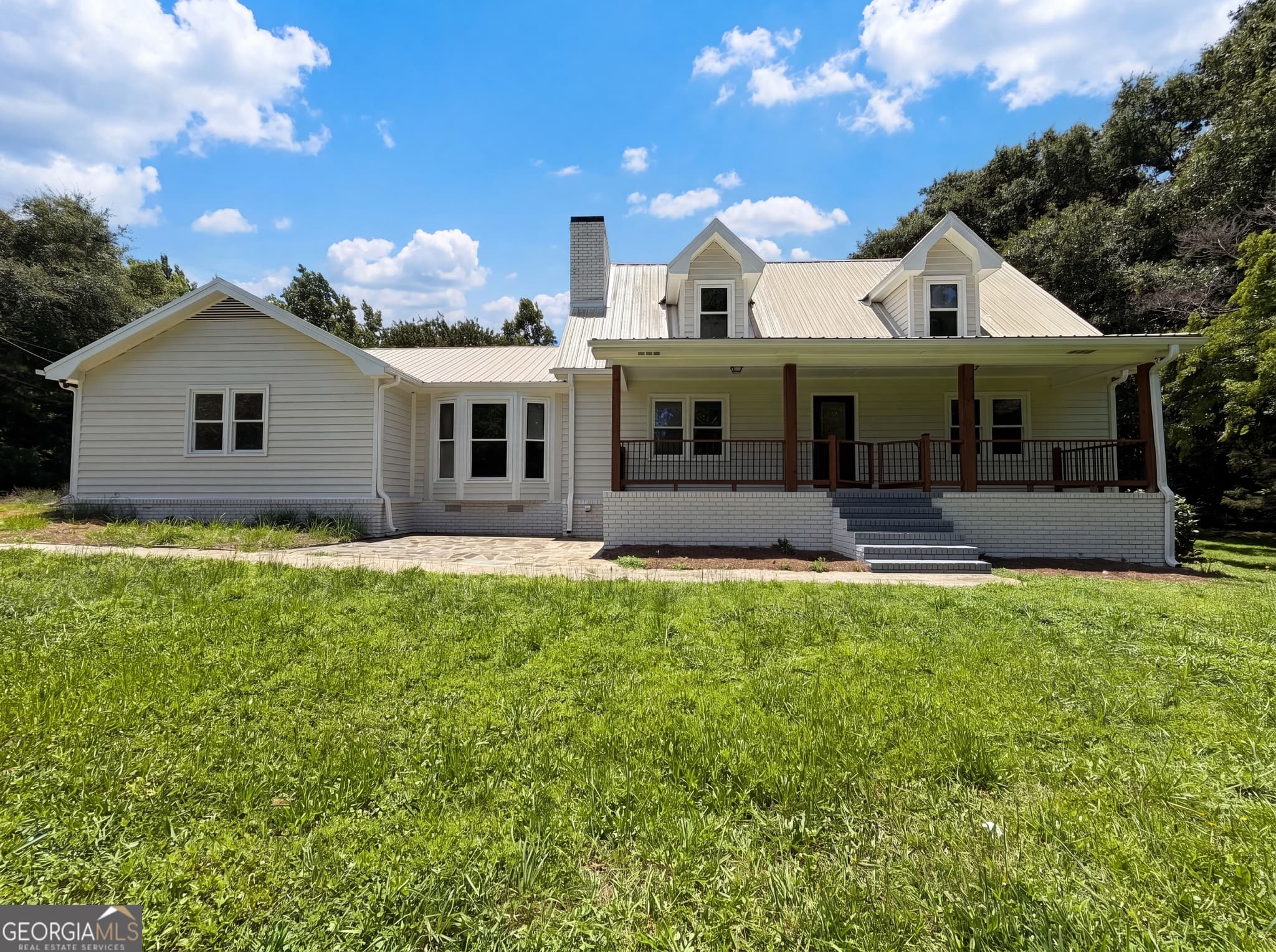 3 bedroom, 2 bathroom, 2,630 sq ft single family residence for sale at 1127 Musgrove Road, Griffin, GA 30223 — photo 1 of 31