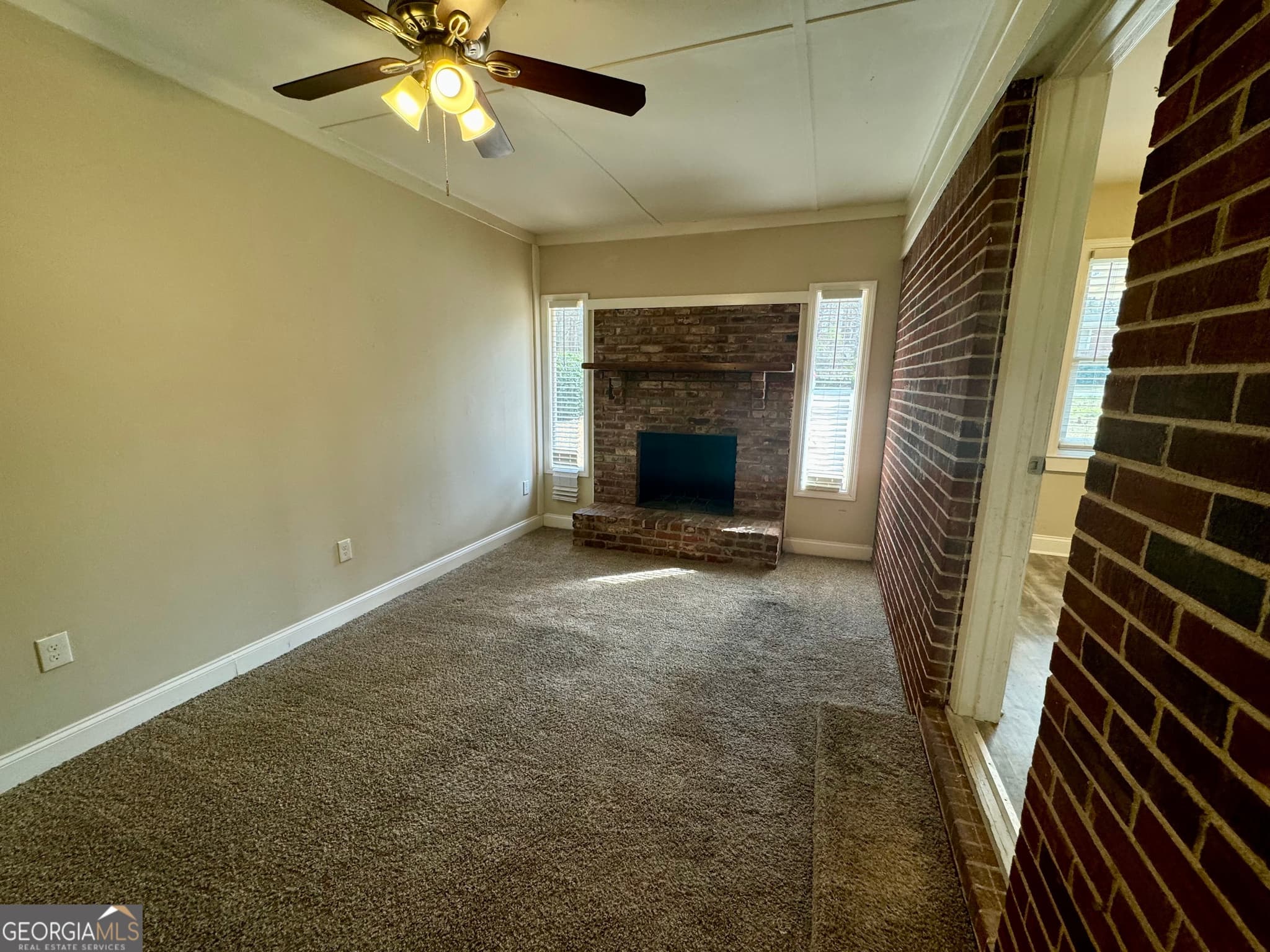 3 bedroom, 2 bathroom, 1,275 sq ft single family residence for sale at 9184 Thrash Street, Covington, GA 30014 — photo 6