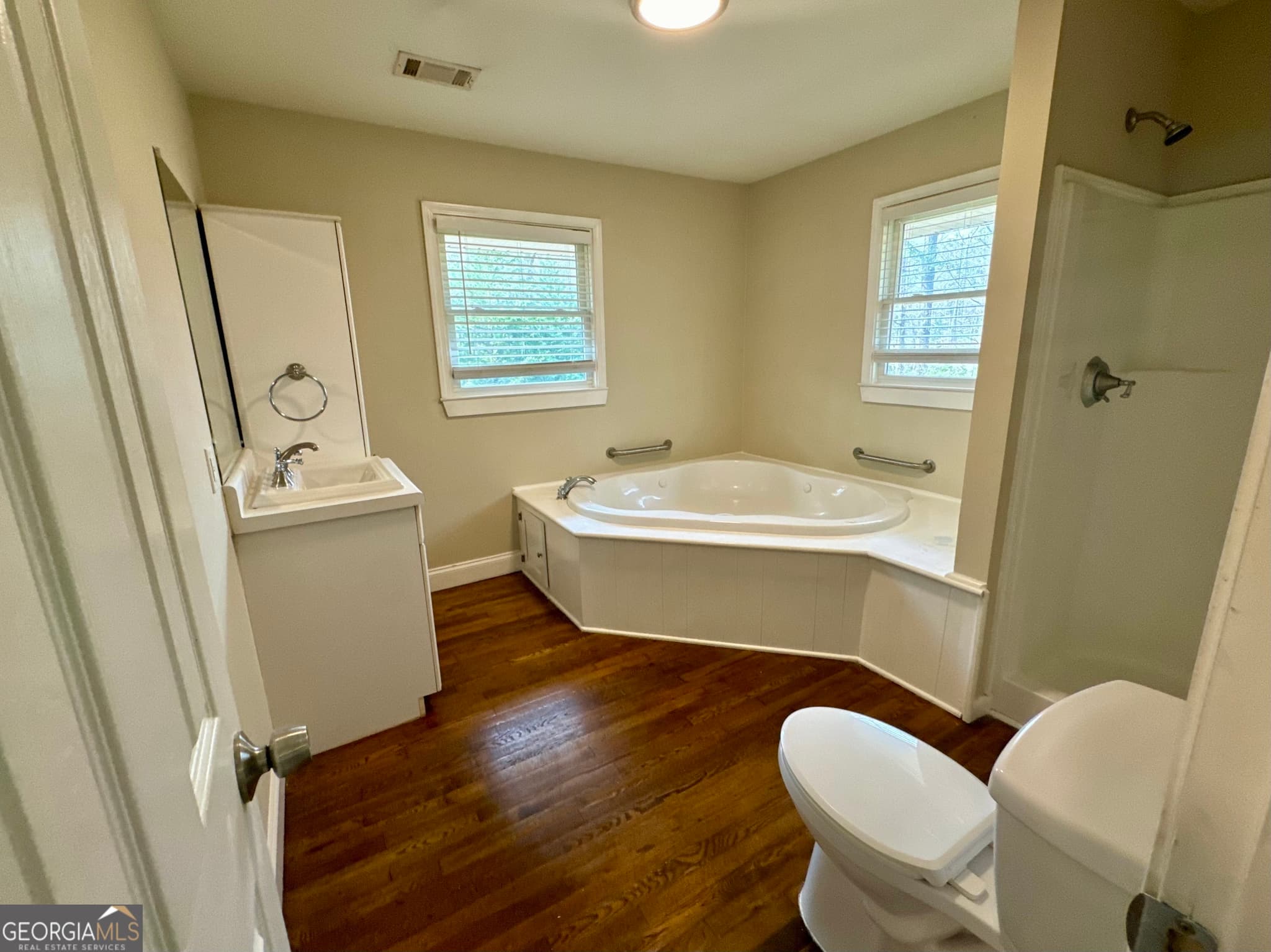 3 bedroom, 2 bathroom, 1,275 sq ft single family residence for sale at 9184 Thrash Street, Covington, GA 30014 — photo 10