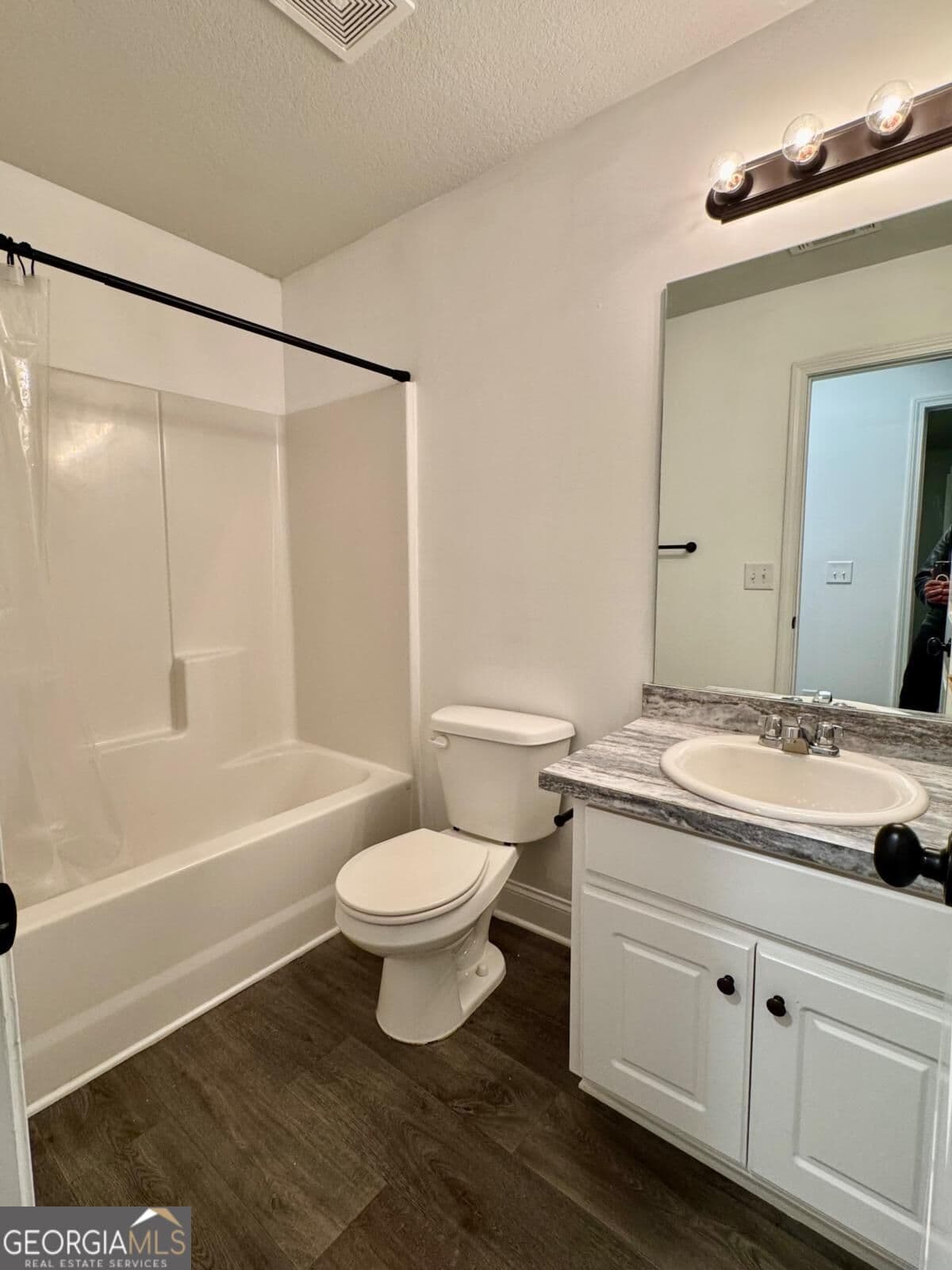 4 bedroom, 3 bathroom, 1,788 sq ft single family residence for sale at 115 Brookside Court, Lula, GA 30554 — photo 10