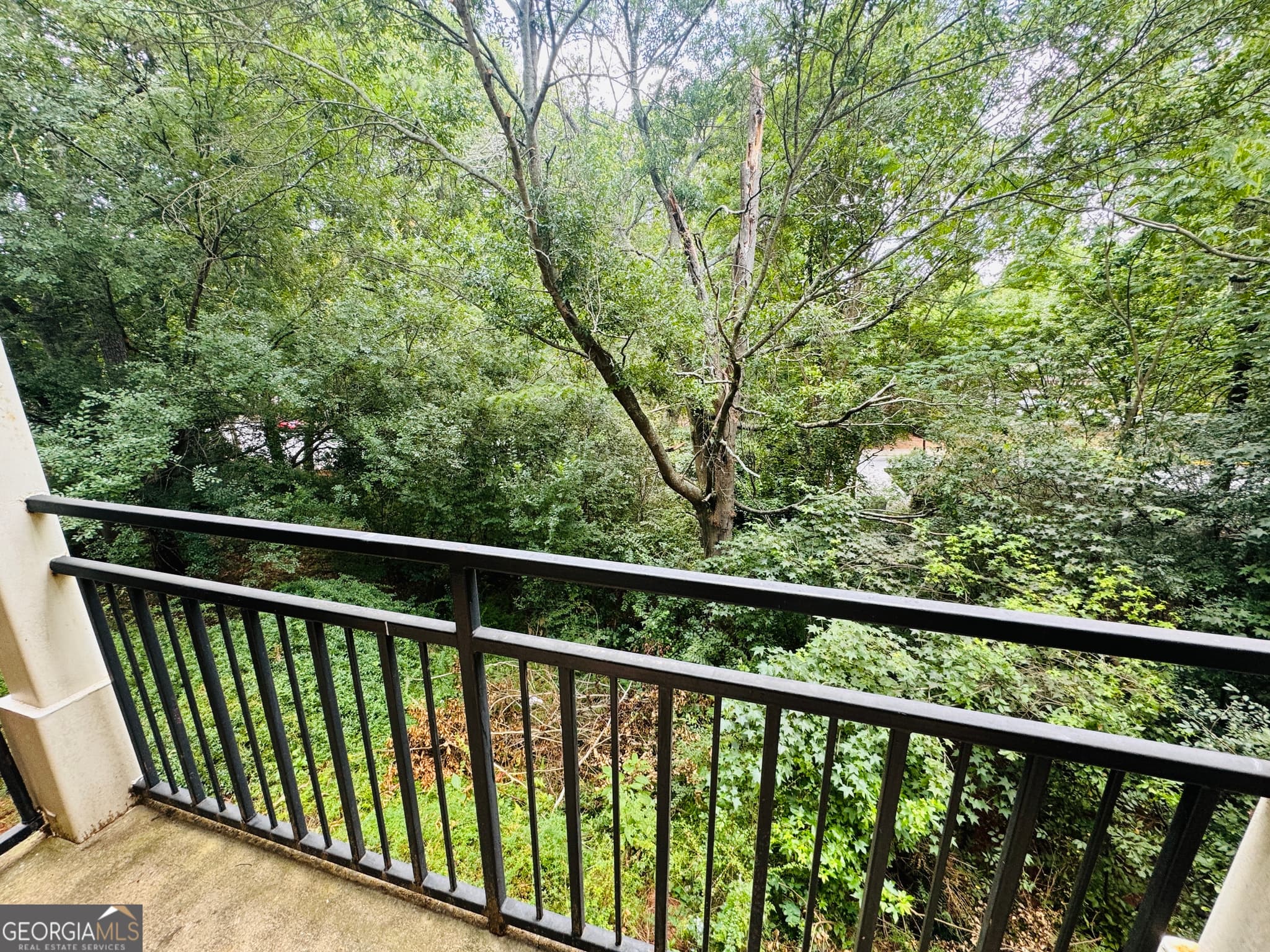 2 bedroom, 2.5 bathroom condominium for rent at 490 Barnett Shoals Road 623, Athens, GA 30605 for $1,650 a month — photo 5