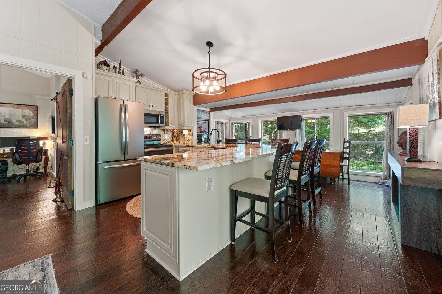 2 bedroom, 2 bathroom, 1,368 sq ft single family residence for sale at 300 Frost Pine Circle, Jasper, GA 30143 — photo 2