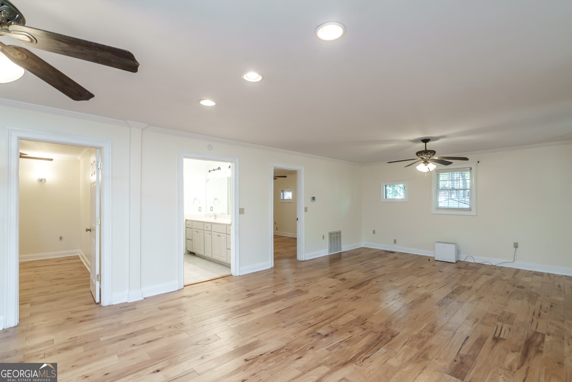 2 bedroom, 1 bathroom, 900 sq ft single family residence for rent at 248A West River Bend Drive, Eatonton, GA 31024 for $1,700 a month — photo 8