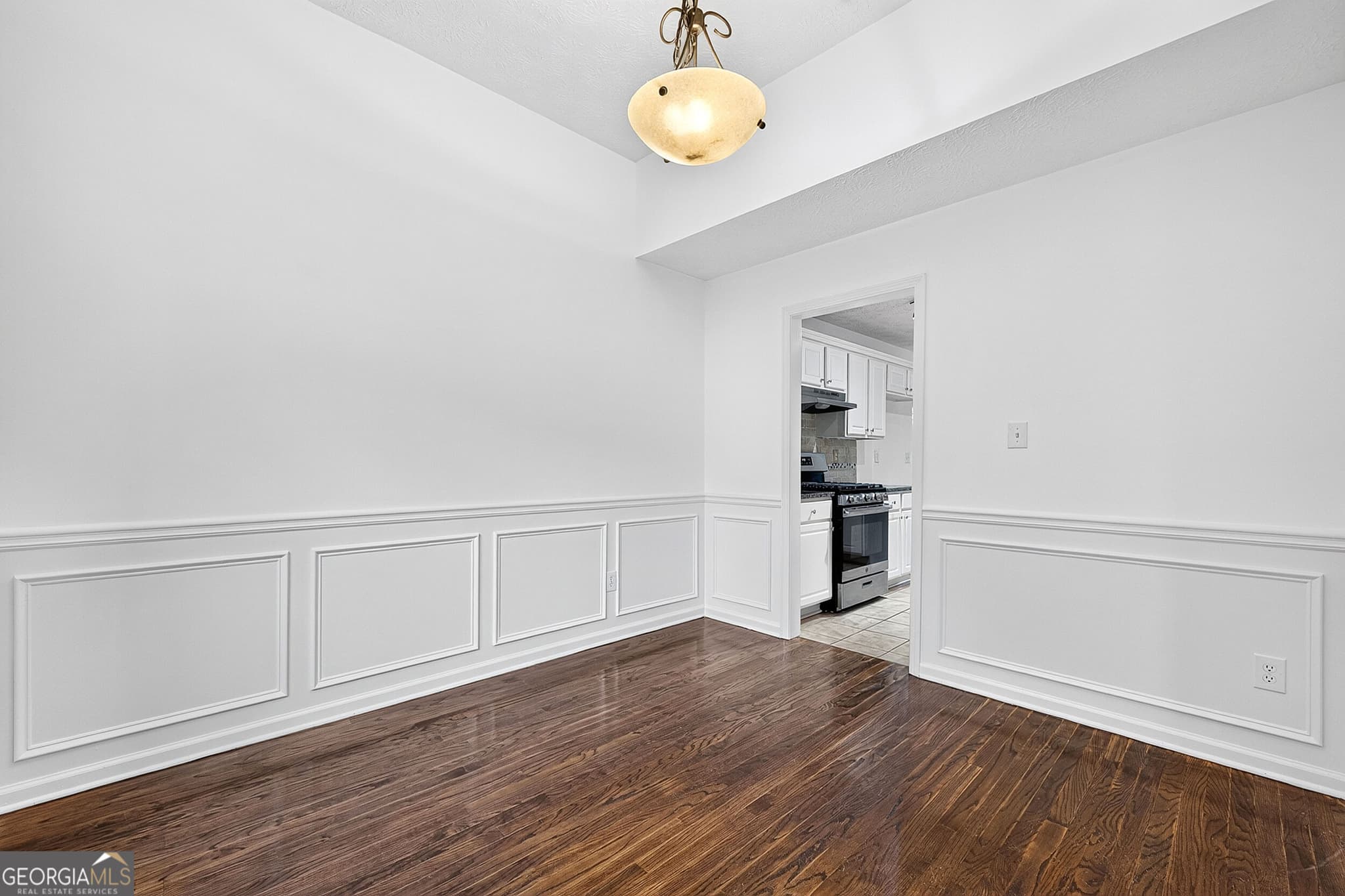 3 bedroom, 2.5 bathroom, 1,722 sq ft single family residence for sale at 3339 Windsor Valley Court, Duluth, GA 30096 — photo 8