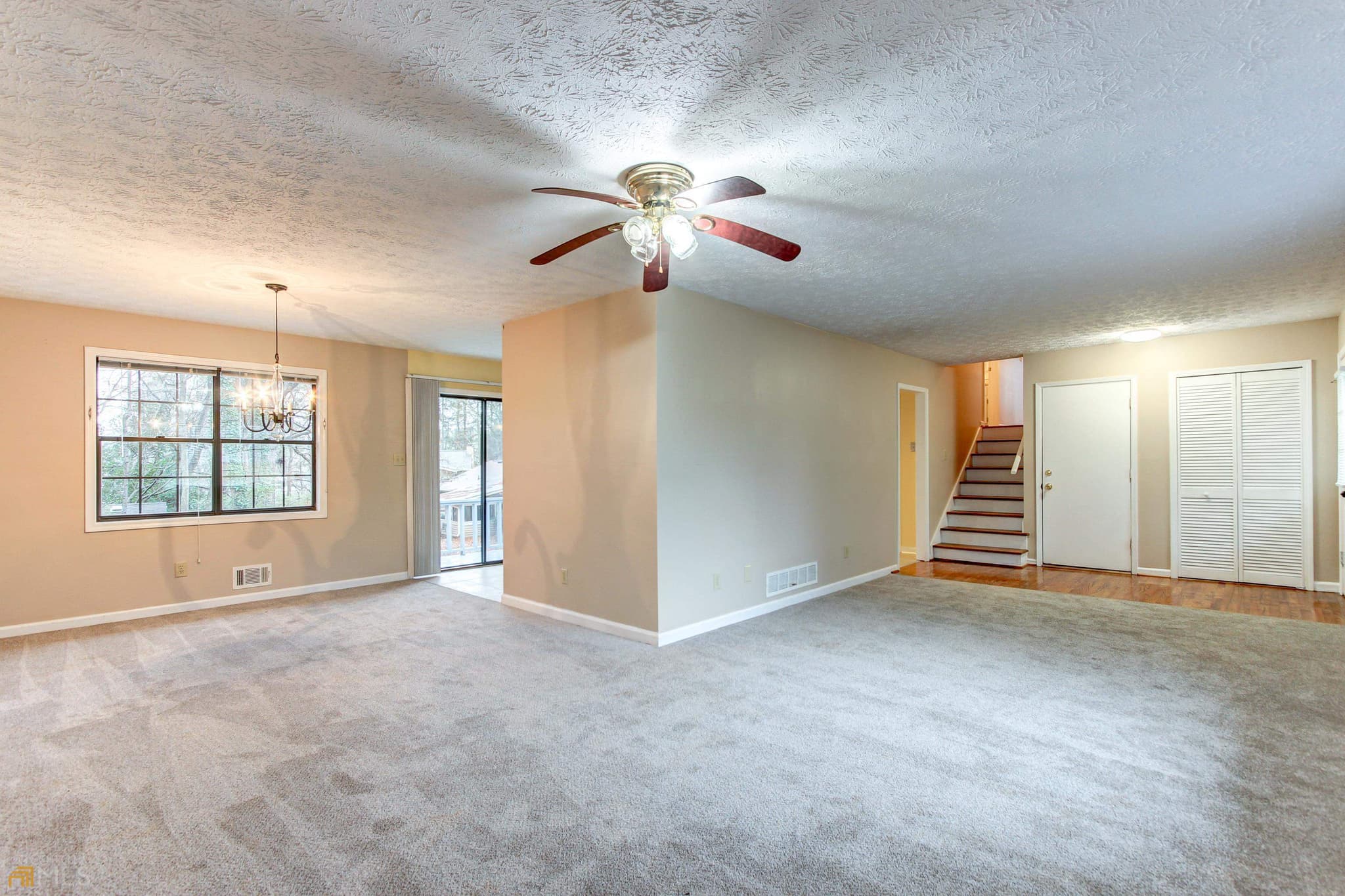 3 bedroom, 2 bathroom, 1,409 sq ft single family residence for rent at 102 Pine Point, Peachtree City, GA 30269 for $1,925 a month — photo 6