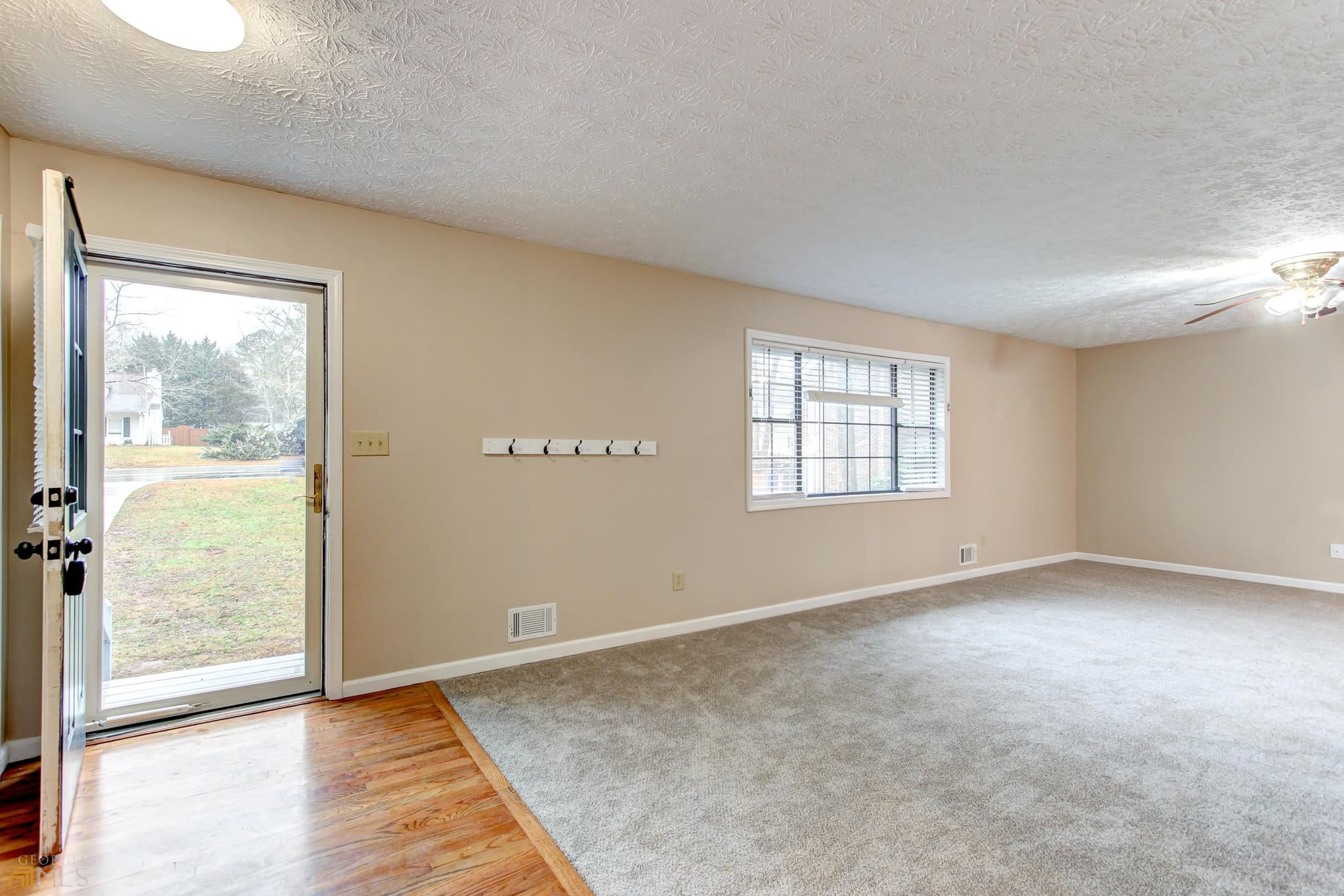 3 bedroom, 2 bathroom, 1,409 sq ft single family residence for rent at 102 Pine Point, Peachtree City, GA 30269 for $1,925 a month — photo 5
