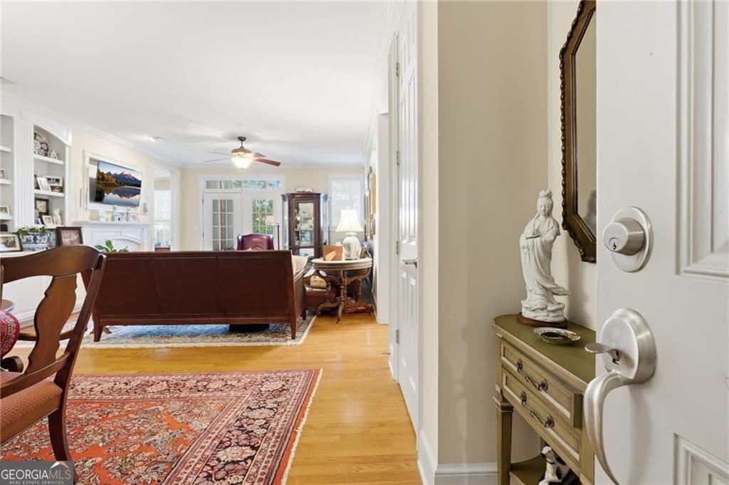 2 bedroom, 2 bathroom, 1,564 sq ft condominium for sale at 4955 Ivy Ridge Drive 303, Atlanta, GA 30339 — photo 6