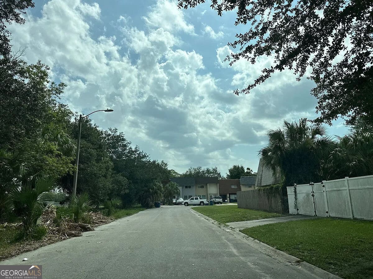 3 bedroom, 2.5 bathroom, 1,344 sq ft townhouse for sale at 6165 Tuscony Circle, Jacksonville, FL 32277 — photo 5